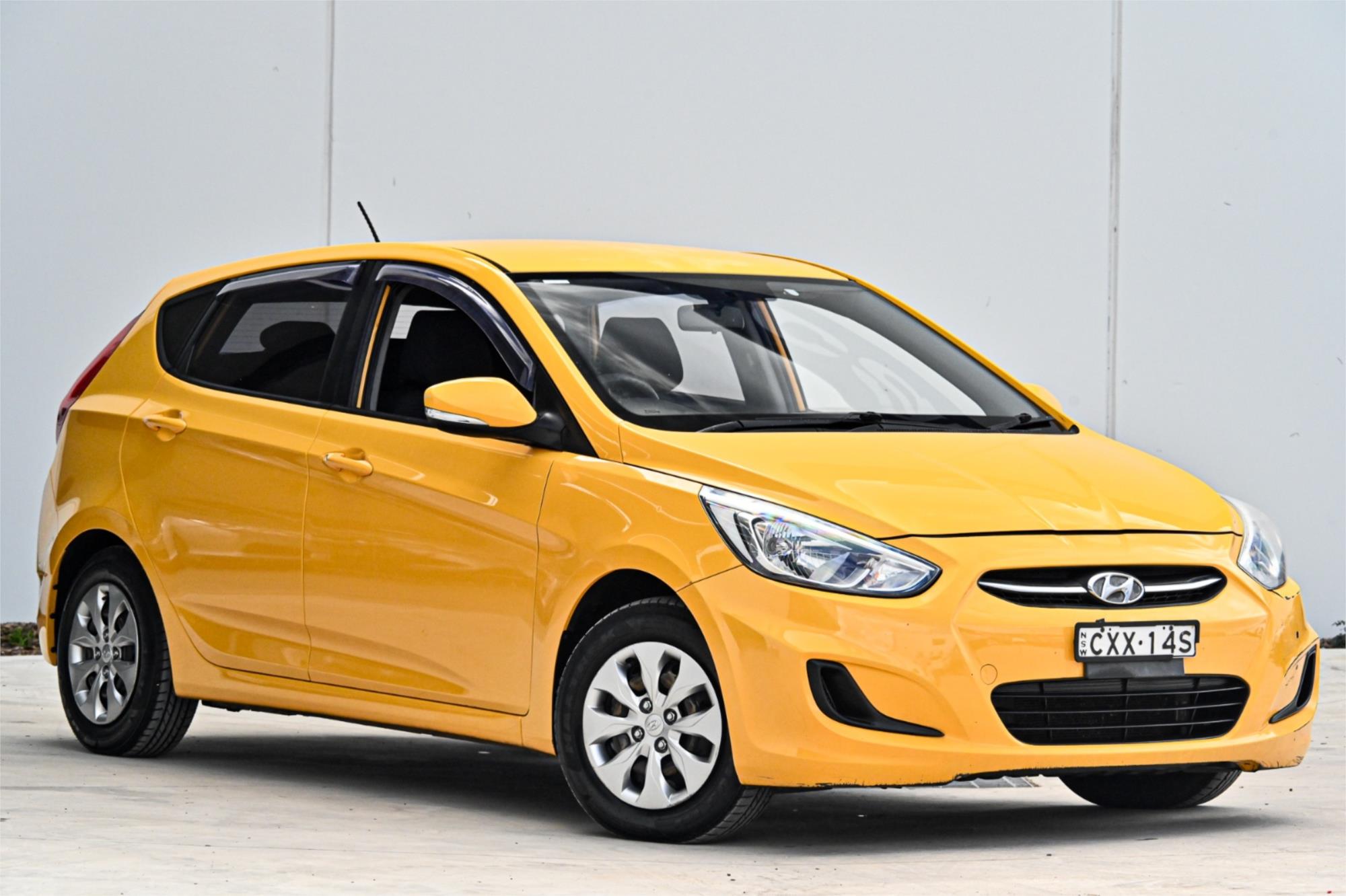 2014 HYUNDAI ACCENT RB2 MY15 ACTIVE 4 SP AUTOMATIC 5D HATCHBACK