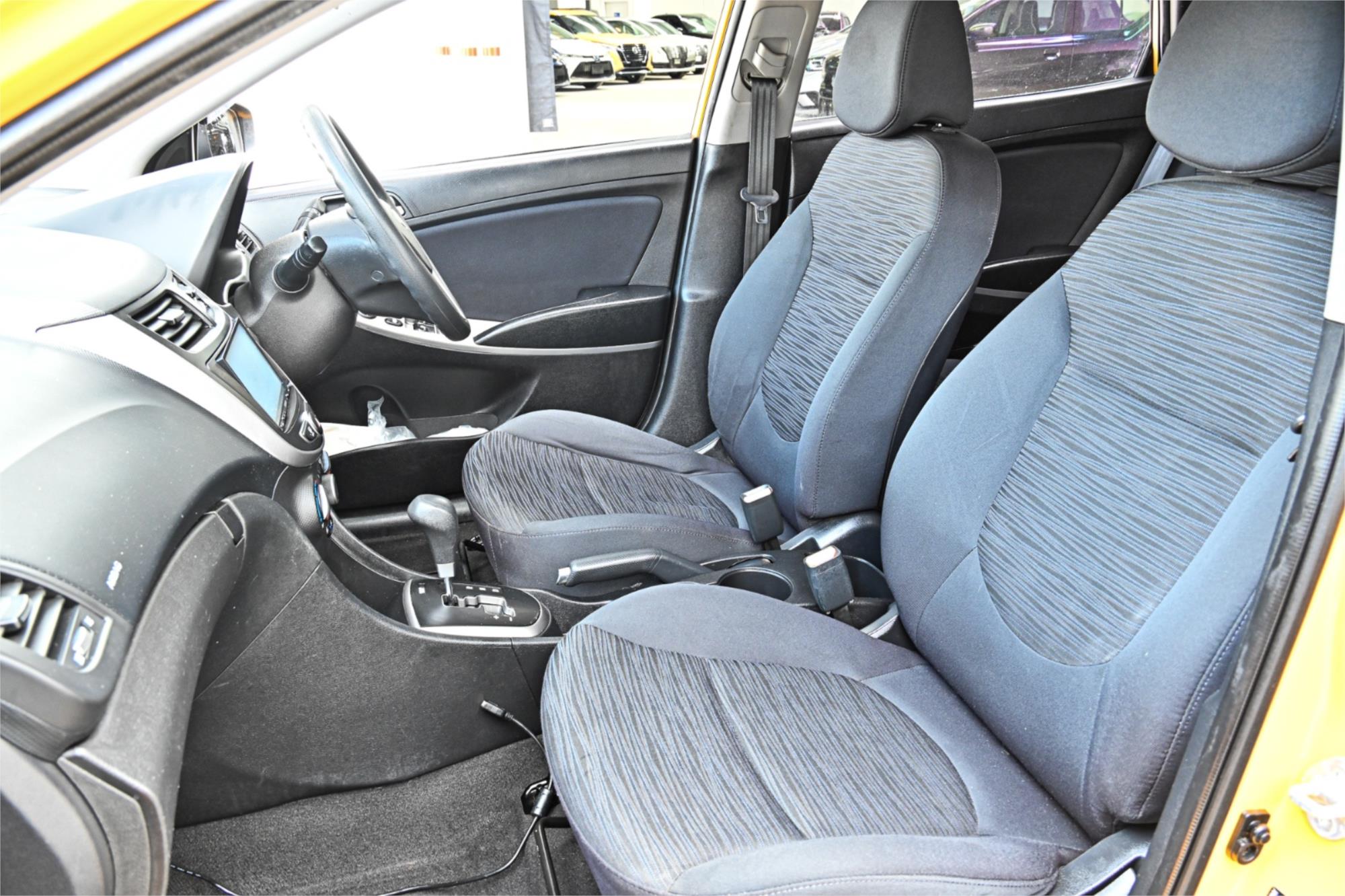 2014 HYUNDAI ACCENT RB2 MY15 ACTIVE 4 SP AUTOMATIC 5D HATCHBACK