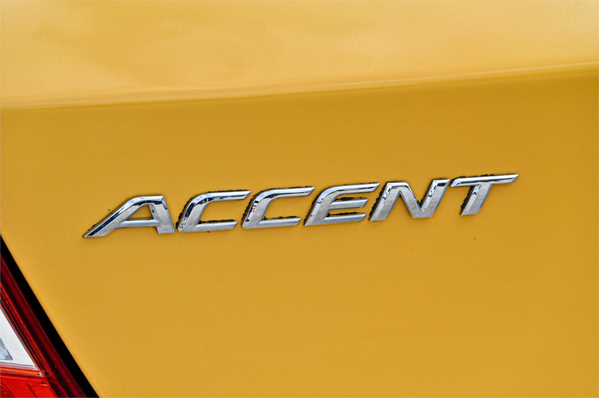2014 HYUNDAI ACCENT RB2 MY15 ACTIVE 4 SP AUTOMATIC 5D HATCHBACK