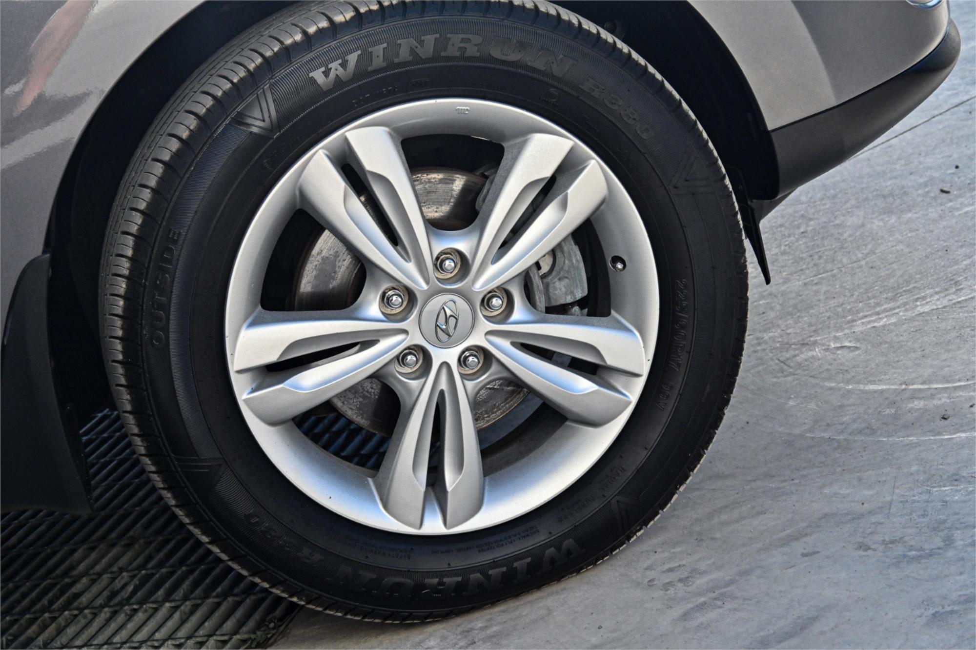 2010 HYUNDAI iX35 LM MY11 ELITE (AWD) 6 SP AUTOMATIC 4D WAGON