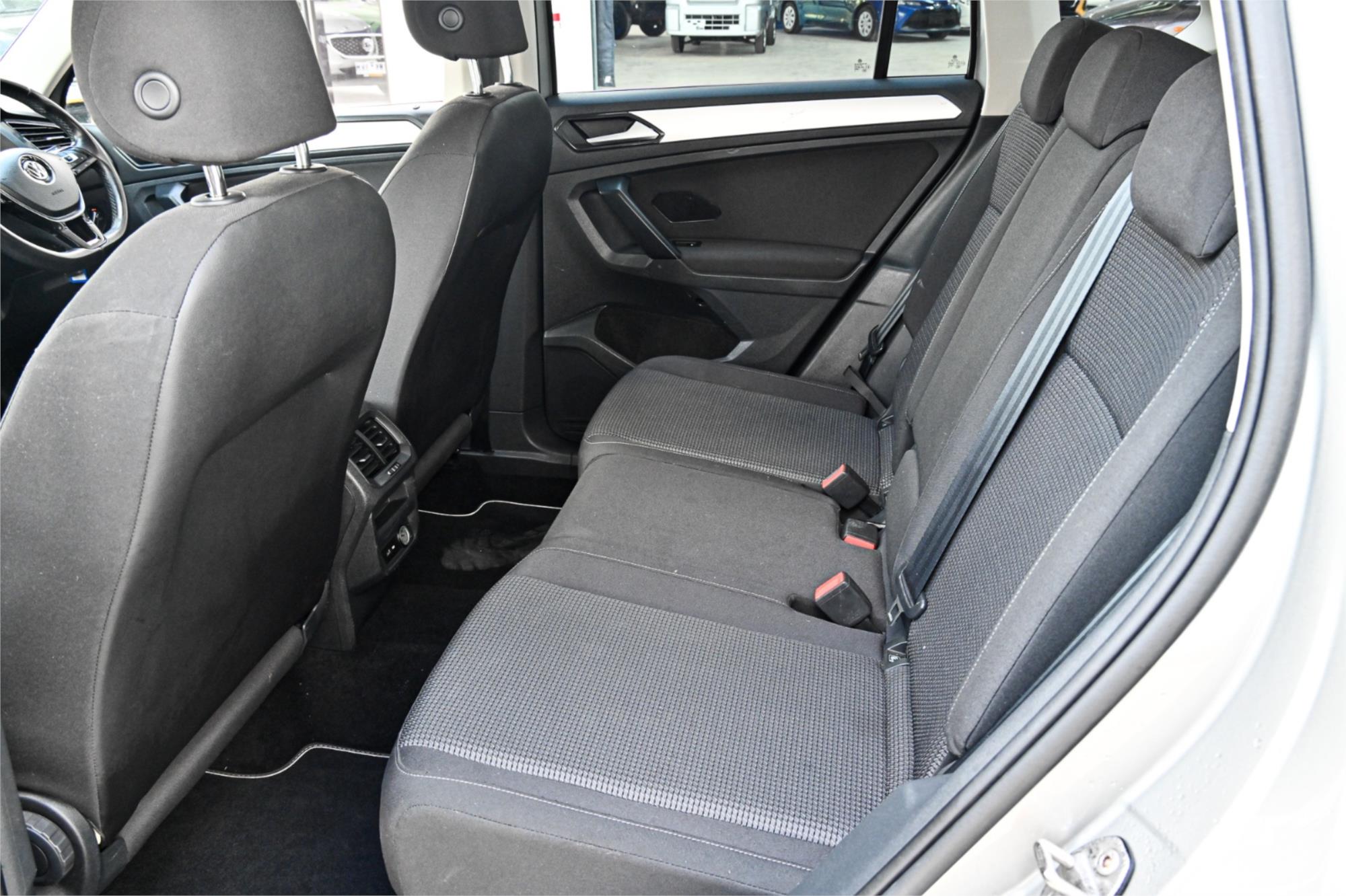 2018 VOLKSWAGEN TIGUAN 5NA MY18 110 TSI COMFORTLINE 6 SP AUTO DIRECT SHIFT 4D WAGON