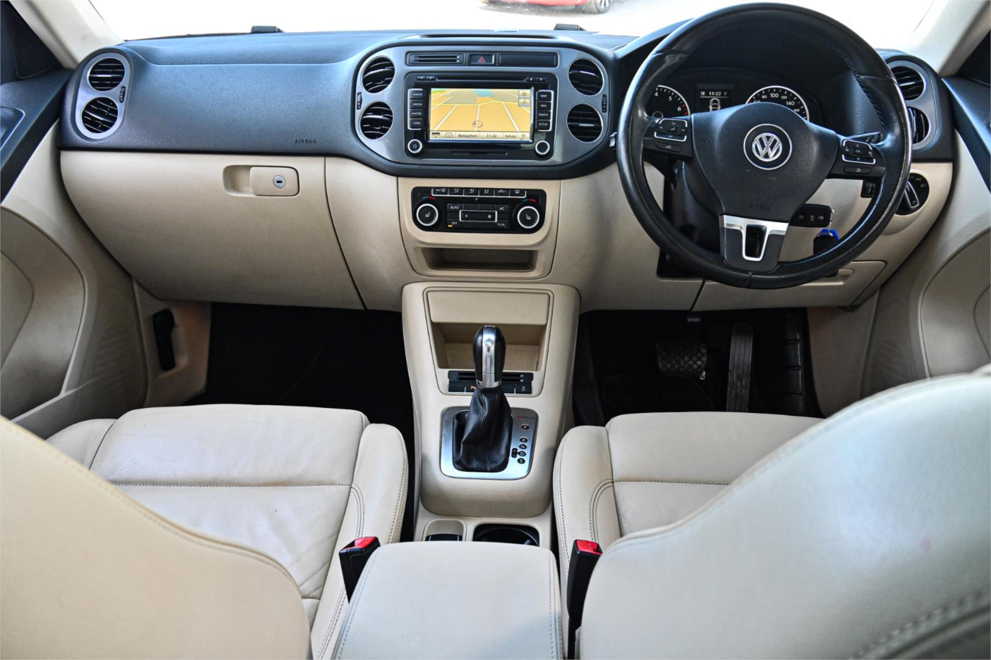 2011 VOLKSWAGEN TIGUAN 5NC MY12 155 TSI (4x4) 7 SP AUTO DIRECT SHIFT 4D WAGON