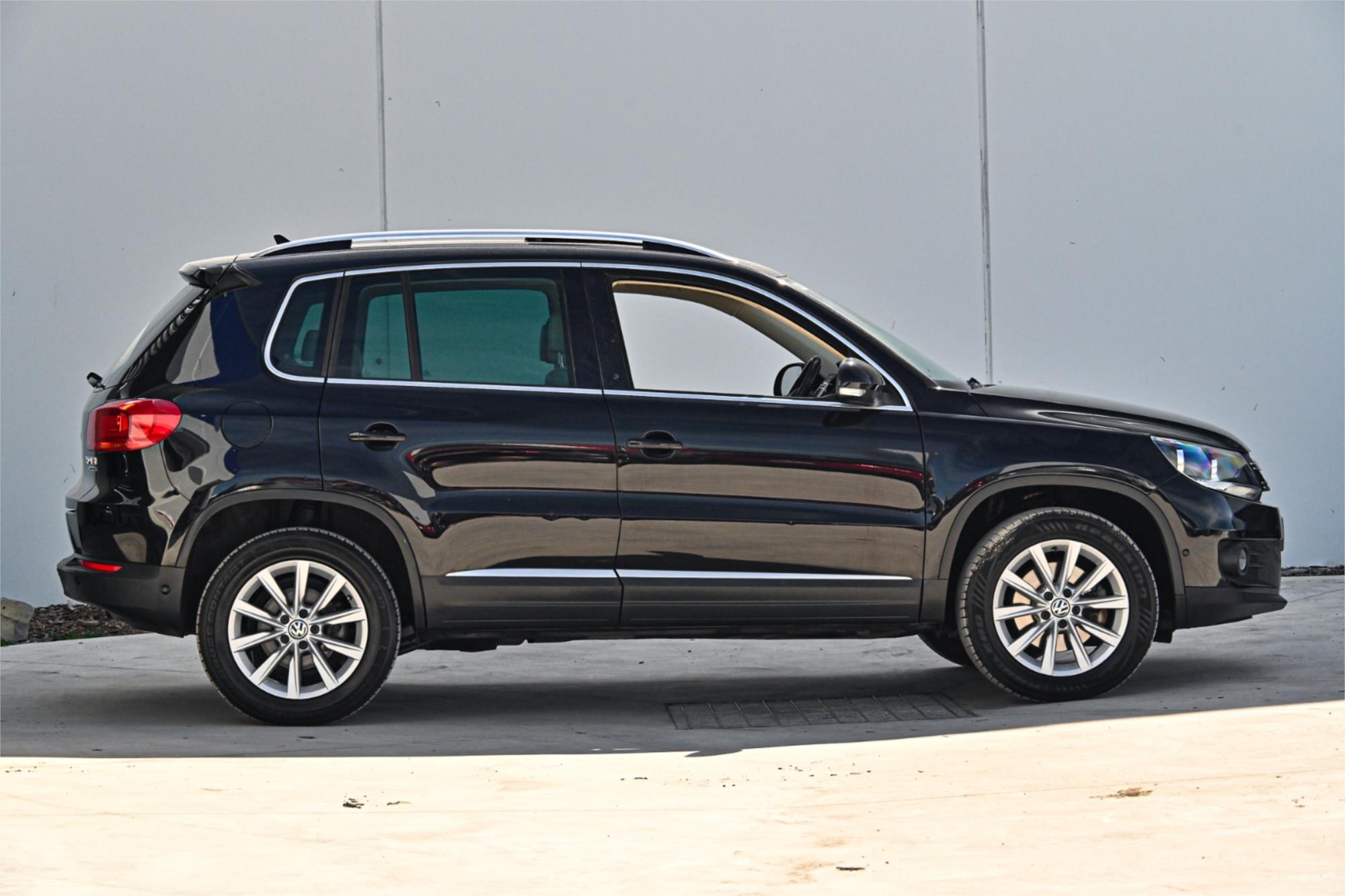 2011 VOLKSWAGEN TIGUAN 5NC MY12 155 TSI (4x4) 7 SP AUTO DIRECT SHIFT 4D WAGON
