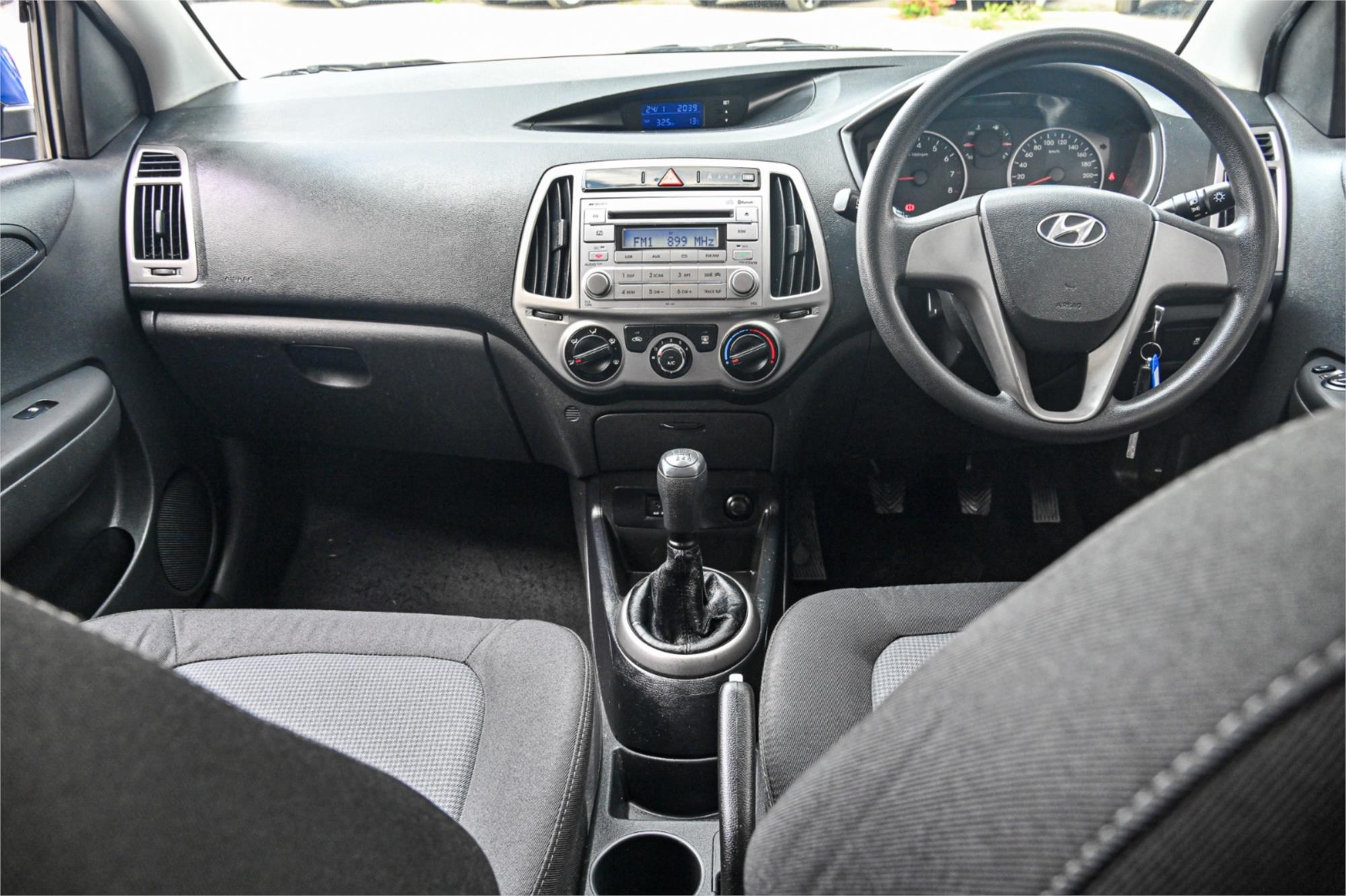 2014 HYUNDAI i20 PB MY14 ACTIVE 4 SP AUTOMATIC 3D HATCHBACK