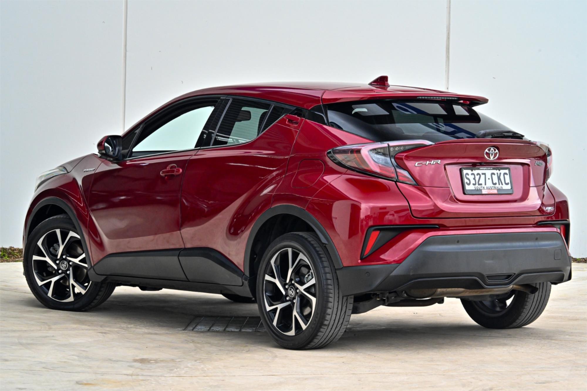 2017 TOYOTA C-HR NGX50R KOBA (AWD) CONTINUOUS VARIABLE 4D WAGON