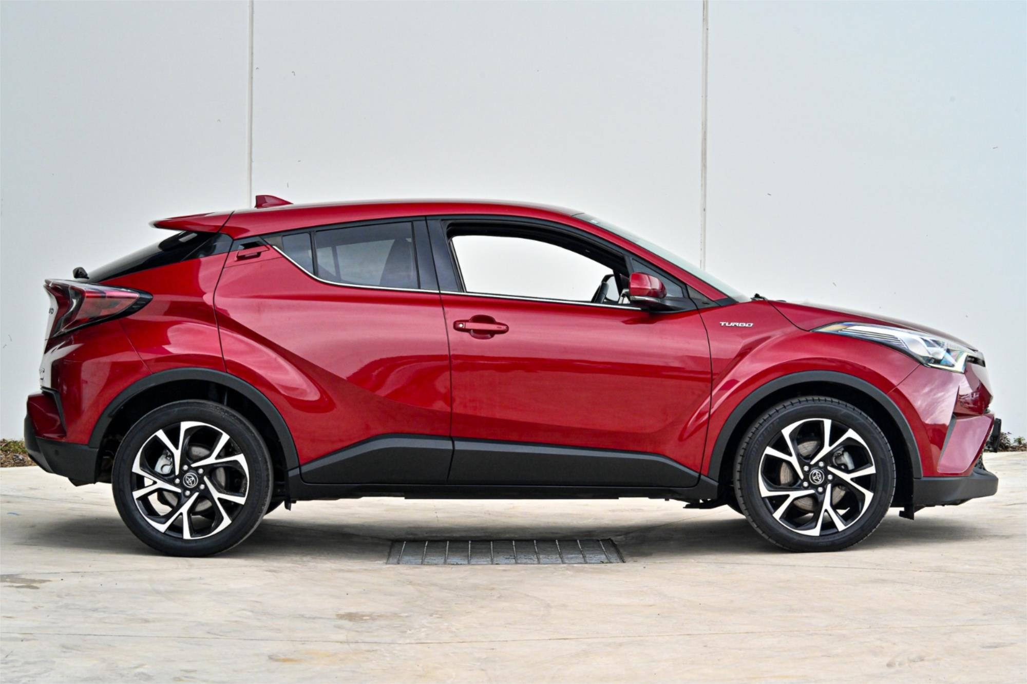2017 TOYOTA C-HR NGX50R KOBA (AWD) CONTINUOUS VARIABLE 4D WAGON