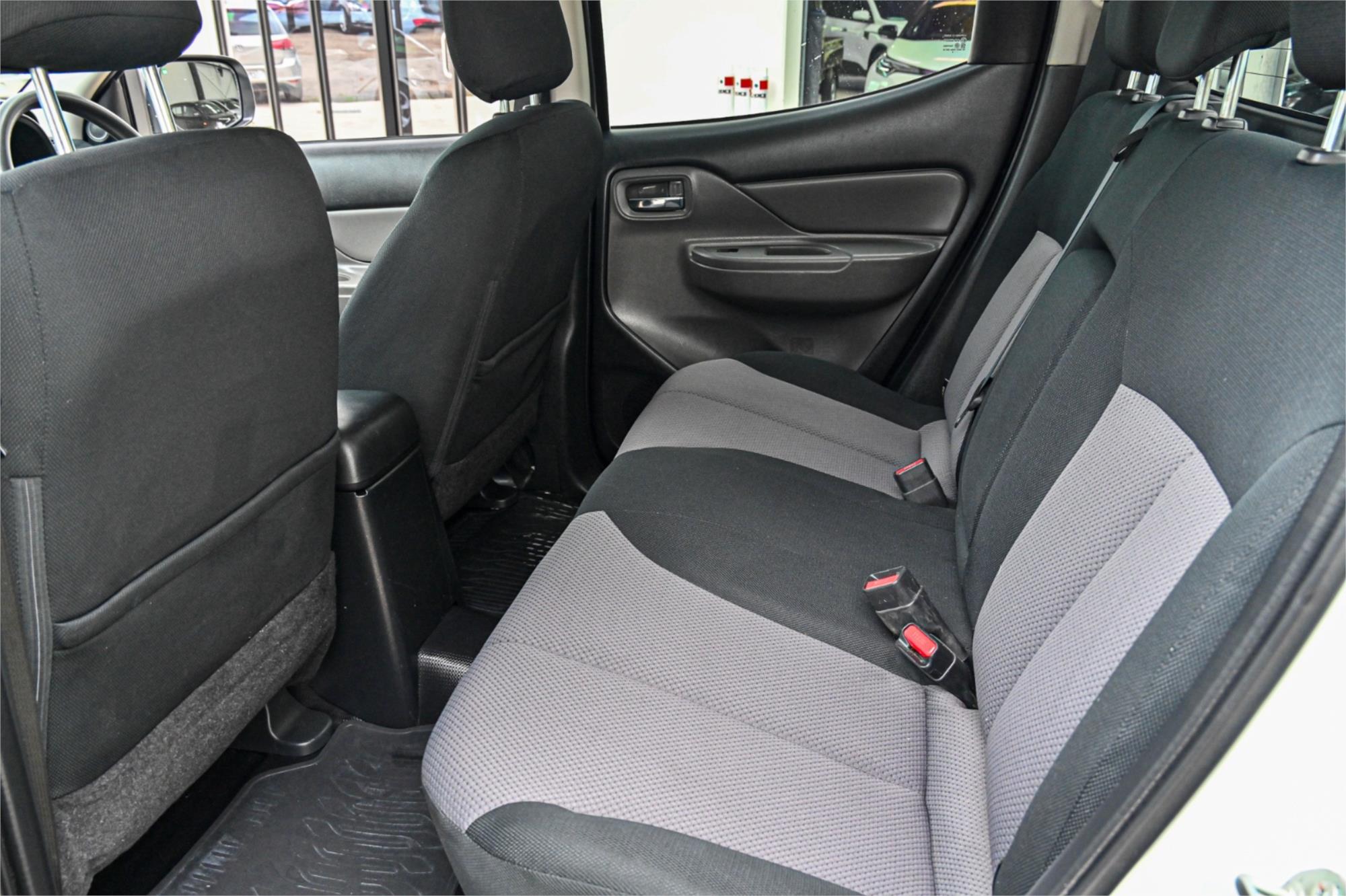 2018 MITSUBISHI TRITON MQ MY18 GLX (4x4) 6 SP MANUAL DUAL CAB UTILITY