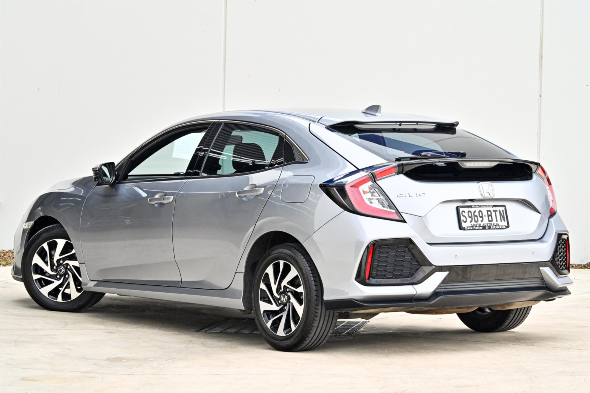 2017 HONDA CIVIC FK MY15 VTi-S 5 SP AUTOMATIC 5D HATCHBACK