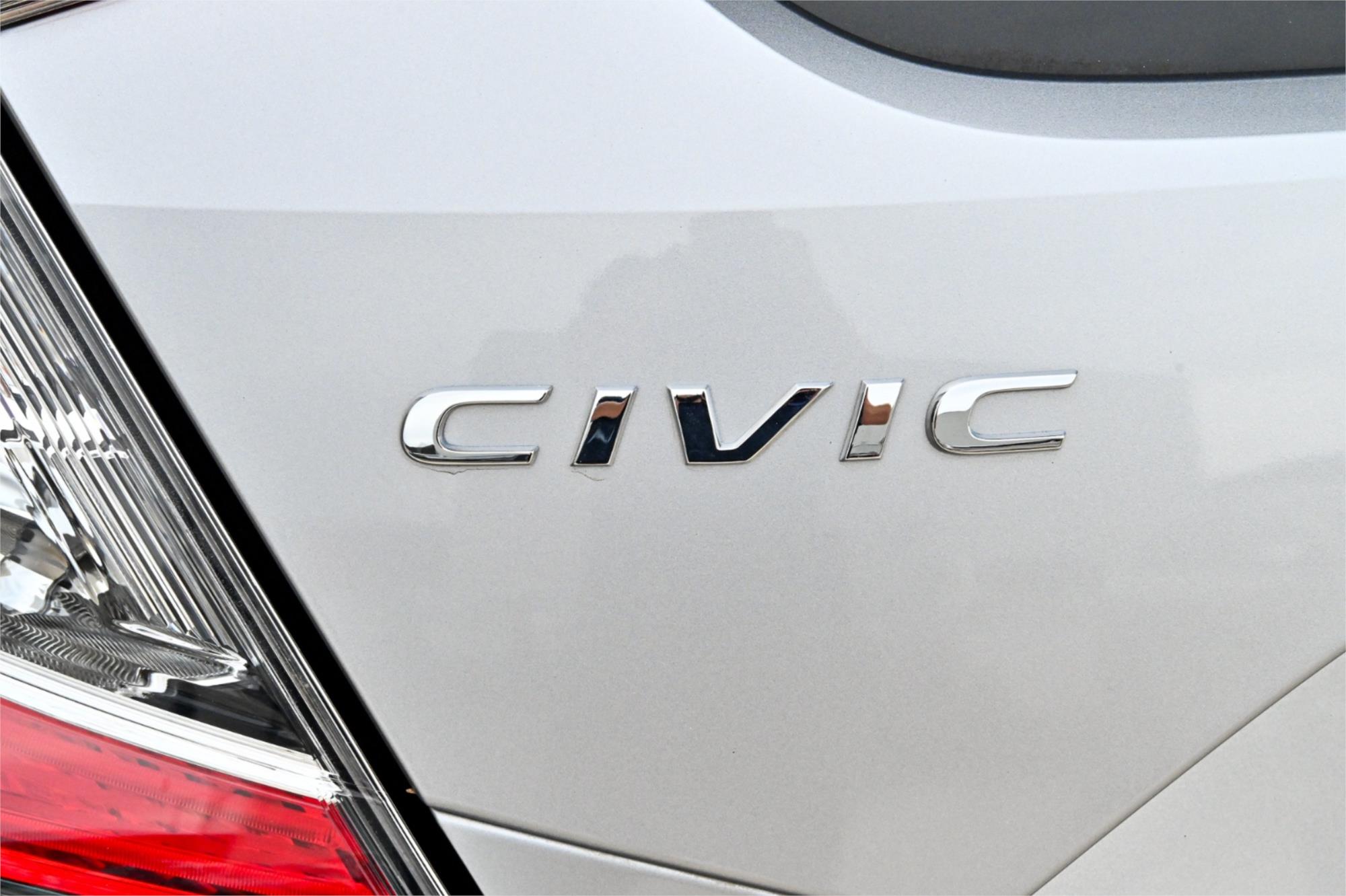 2017 HONDA CIVIC FK MY15 VTi-S 5 SP AUTOMATIC 5D HATCHBACK