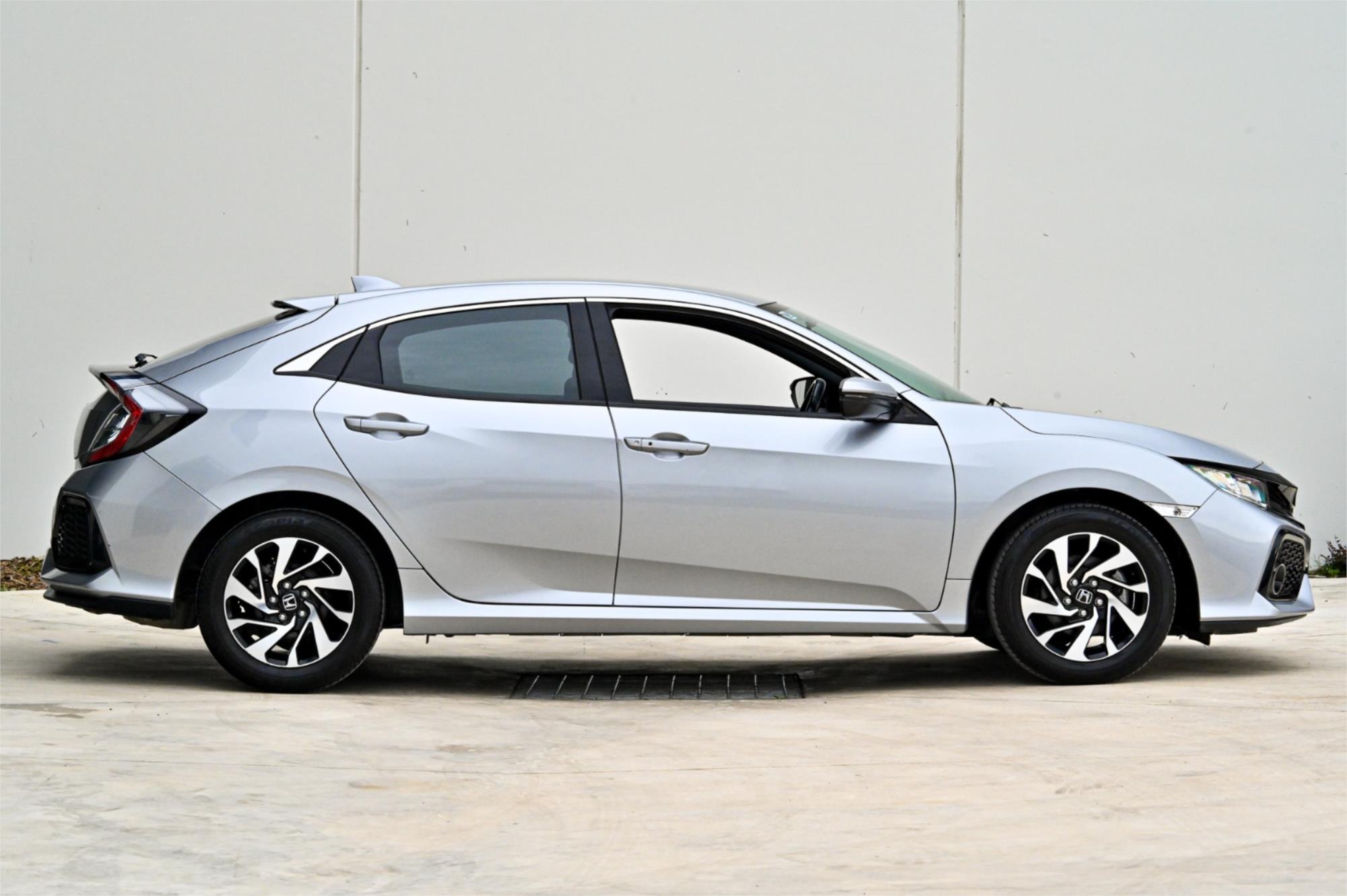 2017 HONDA CIVIC FK MY15 VTi-S 5 SP AUTOMATIC 5D HATCHBACK