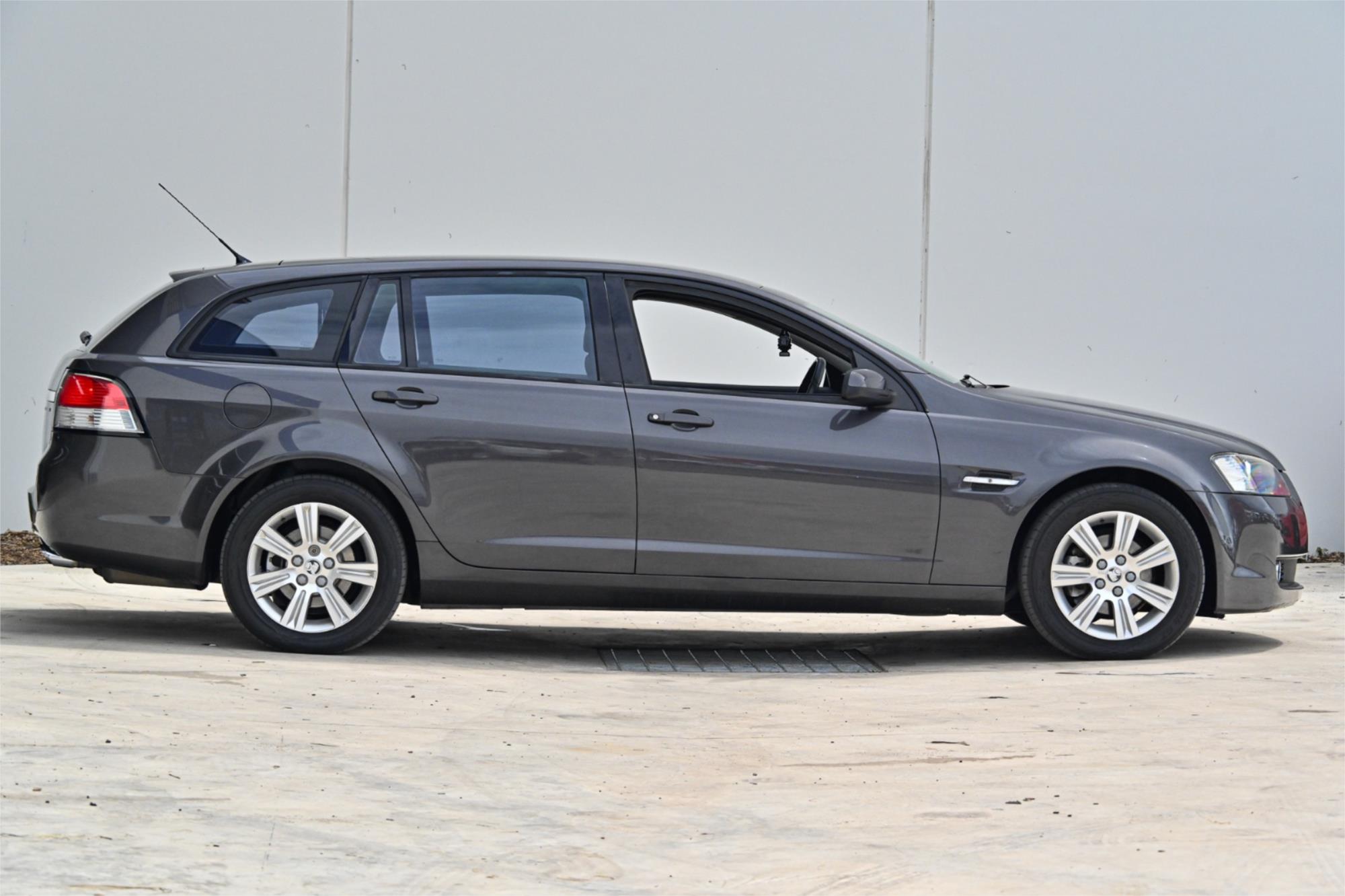 2008 HOLDEN CALAIS VE MY09 5 SP AUTOMATIC 4D SPORTWAGON
