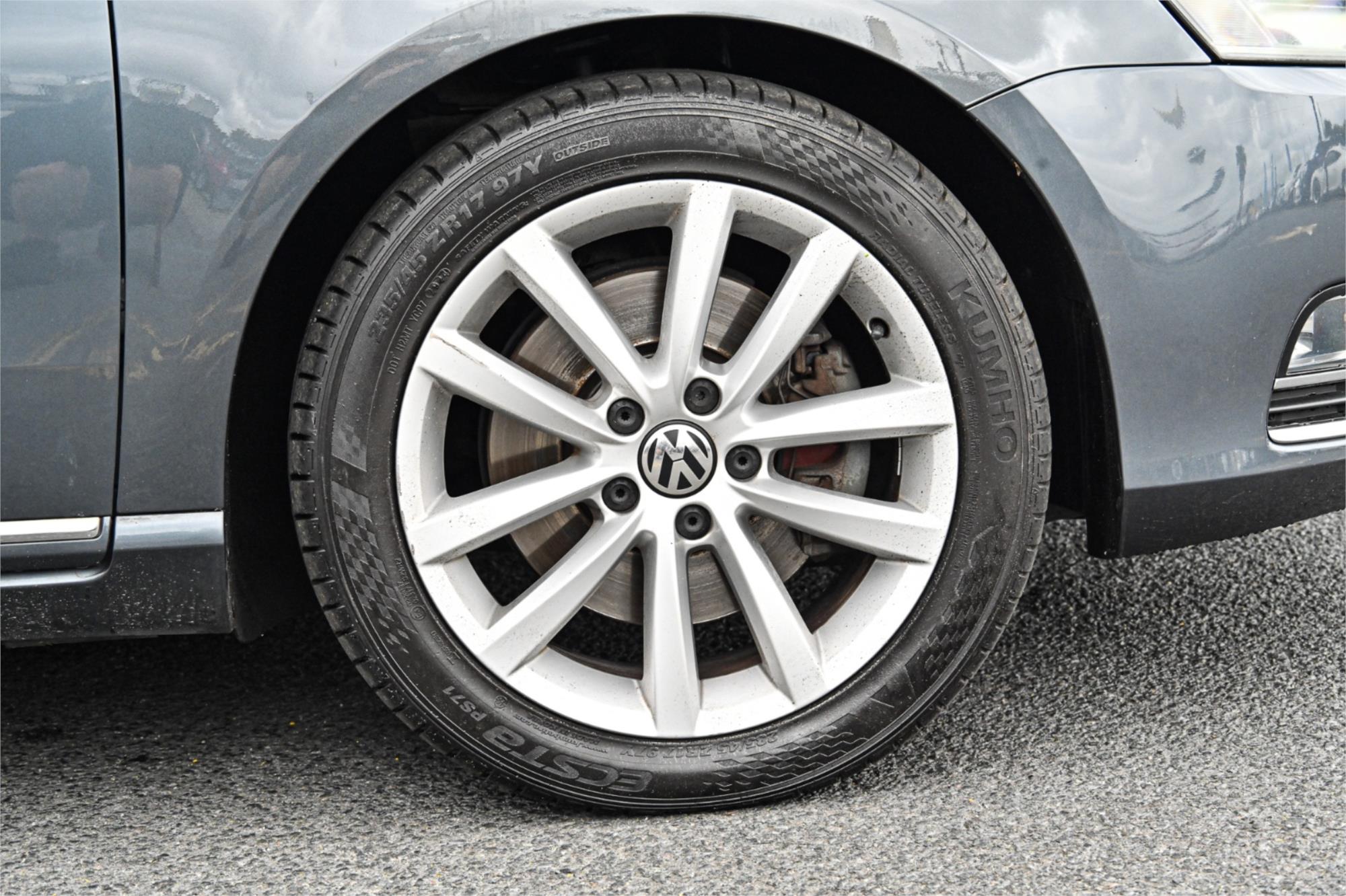 2013 VOLKSWAGEN PASSAT 3C MY13.5 130 TDI HIGHLINE 6 SP AUTO DIRECT SHIFT 4D SEDAN
