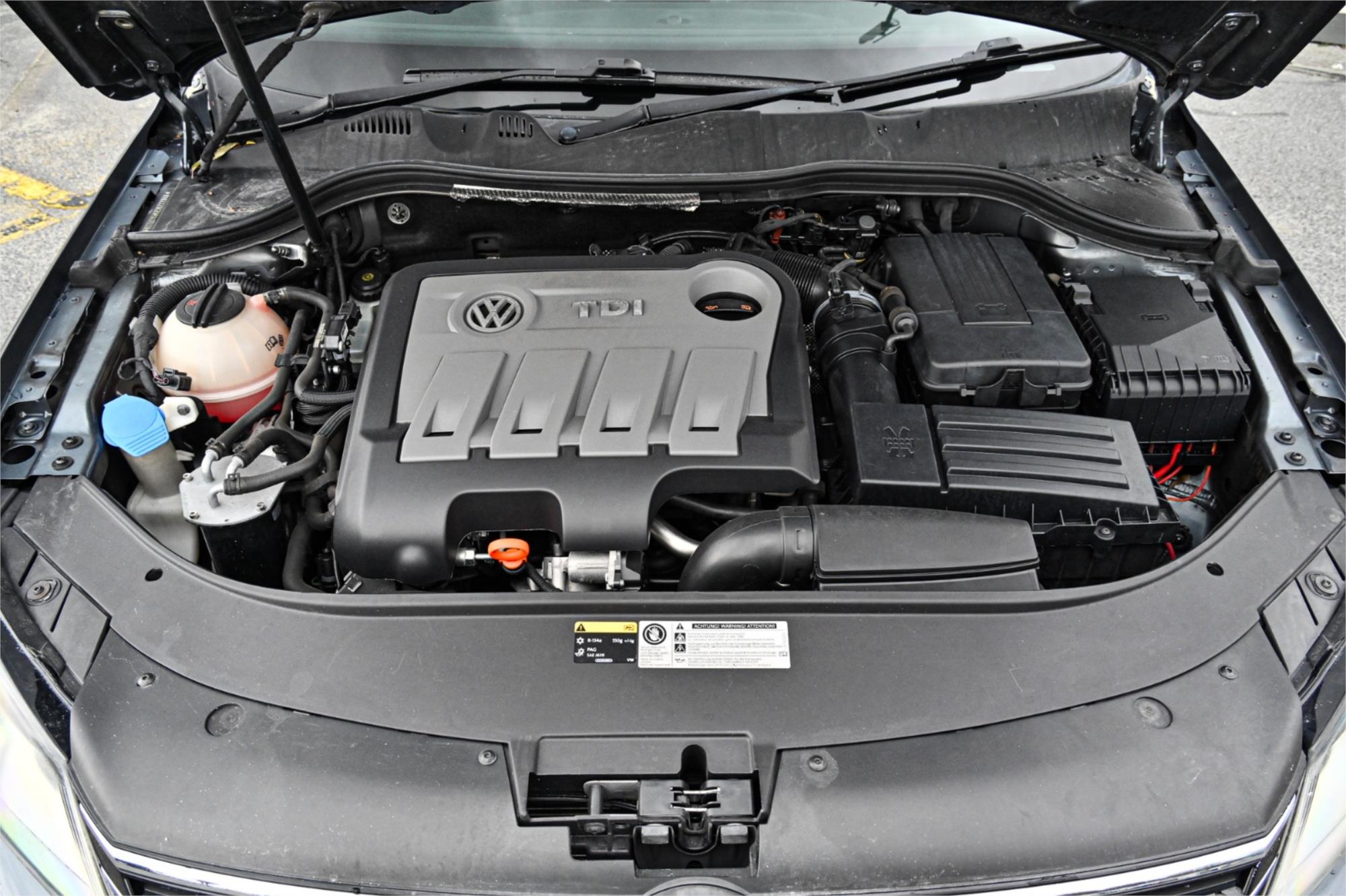 2013 VOLKSWAGEN PASSAT 3C MY13.5 130 TDI HIGHLINE 6 SP AUTO DIRECT SHIFT 4D SEDAN