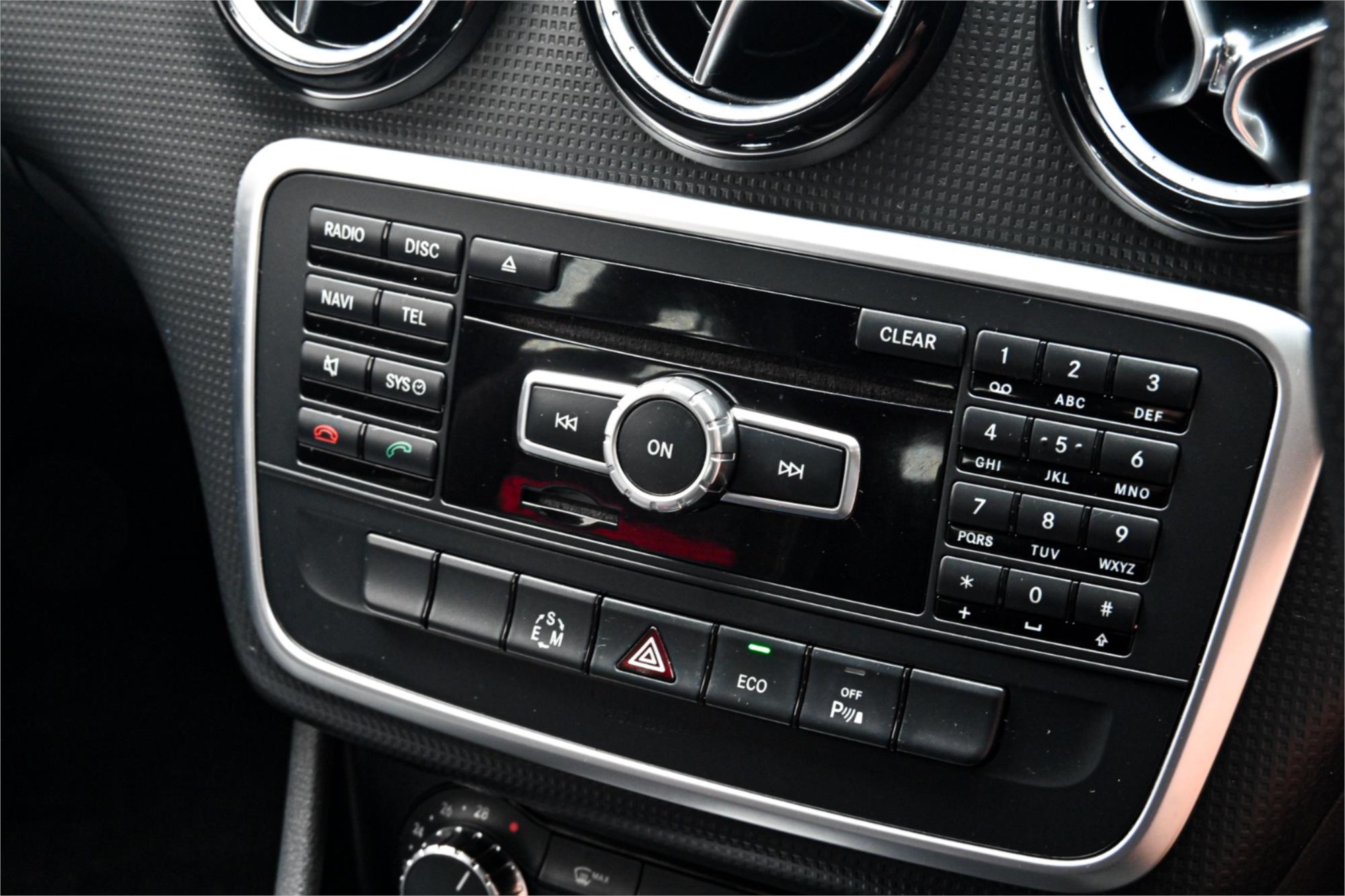 2013 MERCEDES-BENZ A180 176 BE 7 SP AUTOMATIC 5D HATCHBACK