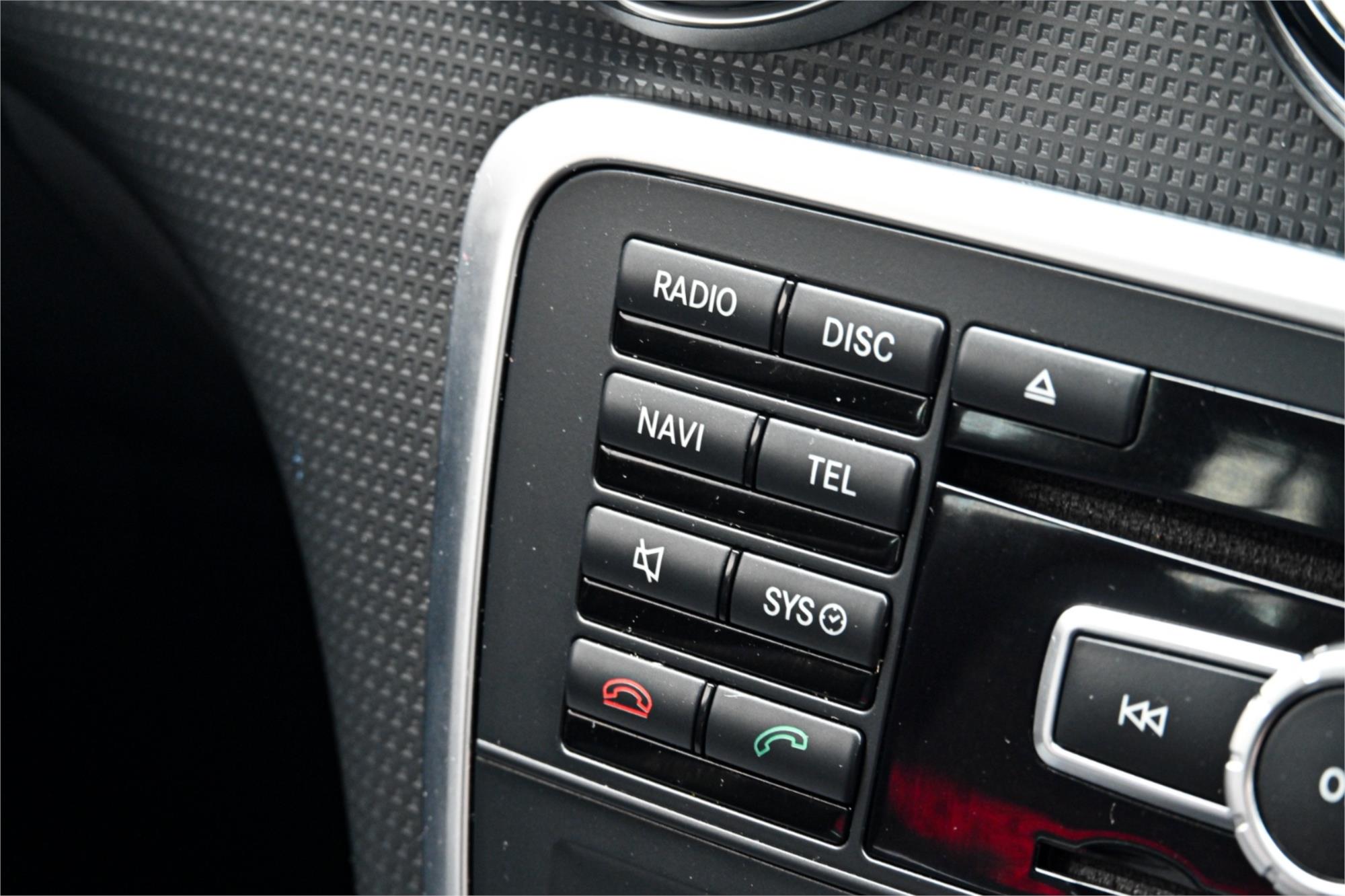 2013 MERCEDES-BENZ A180 176 BE 7 SP AUTOMATIC 5D HATCHBACK