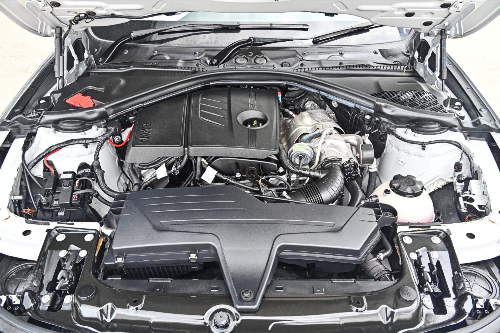 2013 BMW 3 F30 MY14 16i 8 SP AUTOMATIC 4D SEDAN