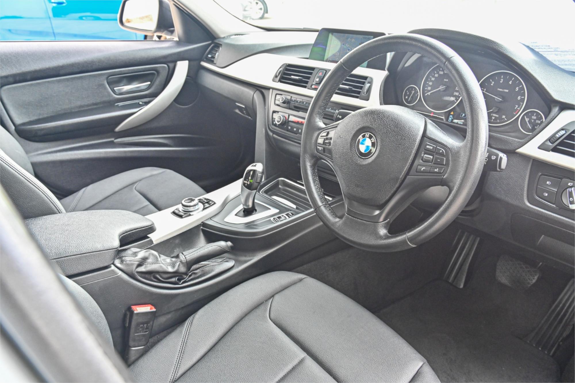 2013 BMW 3 F30 MY14 16i 8 SP AUTOMATIC 4D SEDAN