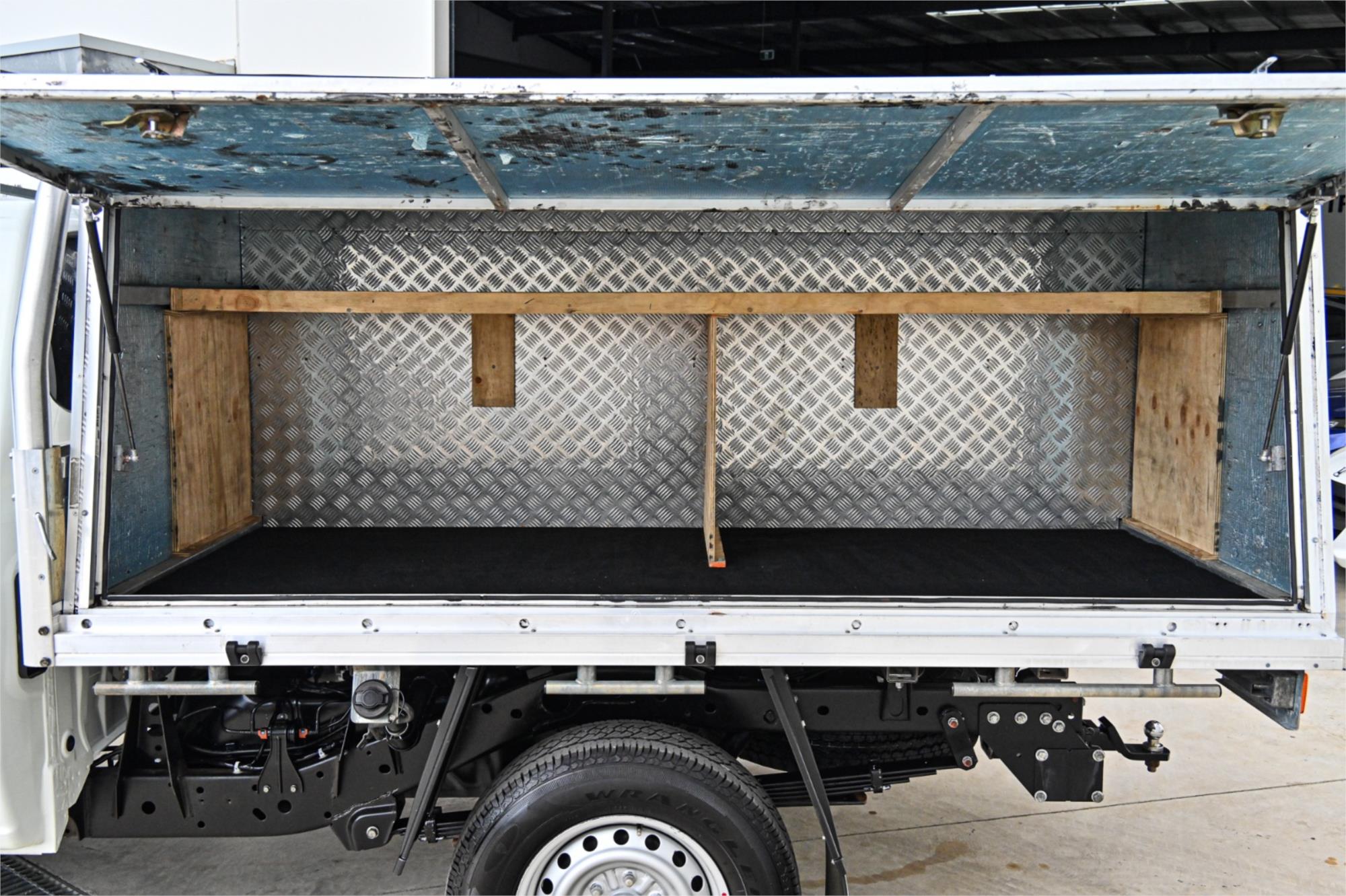 2017 MITSUBISHI TRITON MQ MY17 GLX (4x4) 6 SP MANUAL C/CHAS