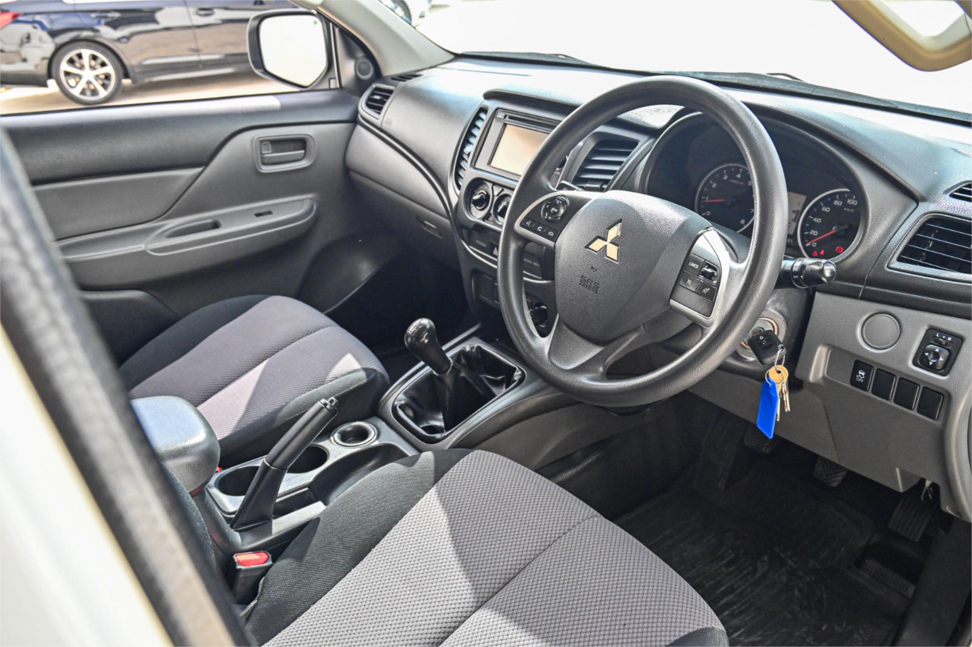 2017 MITSUBISHI TRITON MQ MY17 GLX (4x4) 6 SP MANUAL C/CHAS