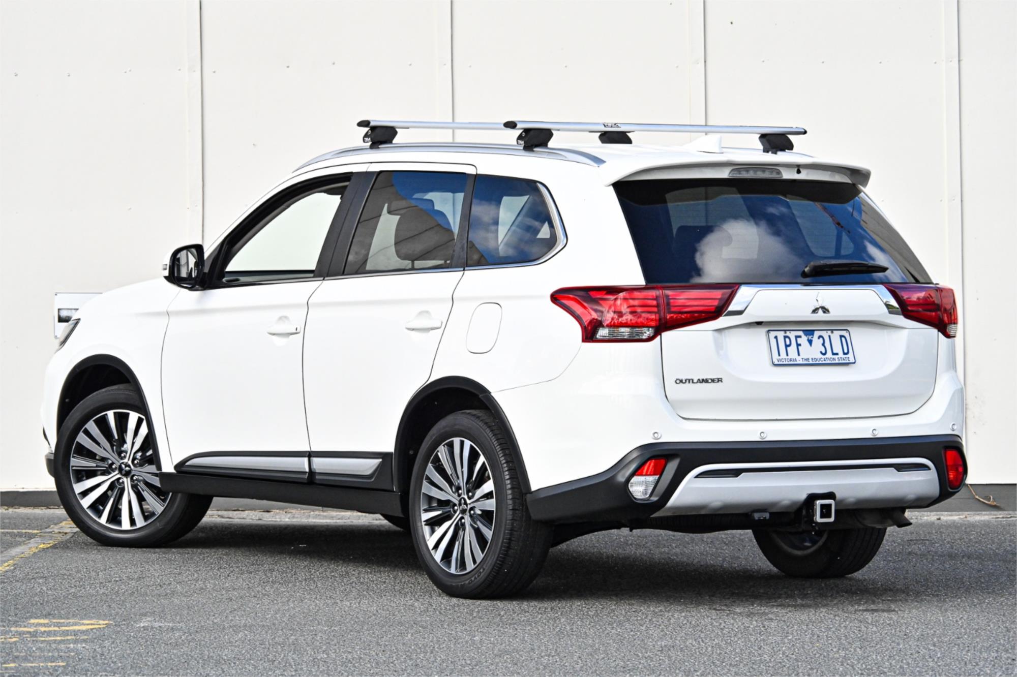 2019 MITSUBISHI OUTLANDER ZL MY19 LS 7 SEAT (AWD) CONTINUOUS VARIABLE 4D WAGON