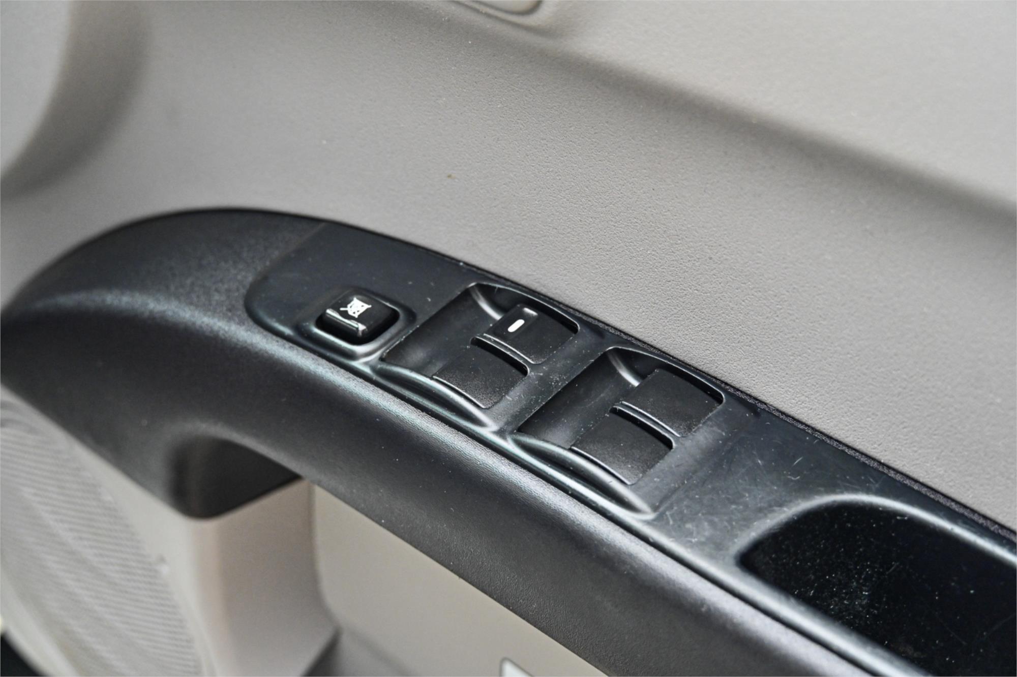2014 MITSUBISHI TRITON MN MY14 UPDATE GLX (4x4) 5 SP MANUAL CLUB CAB UTILITY