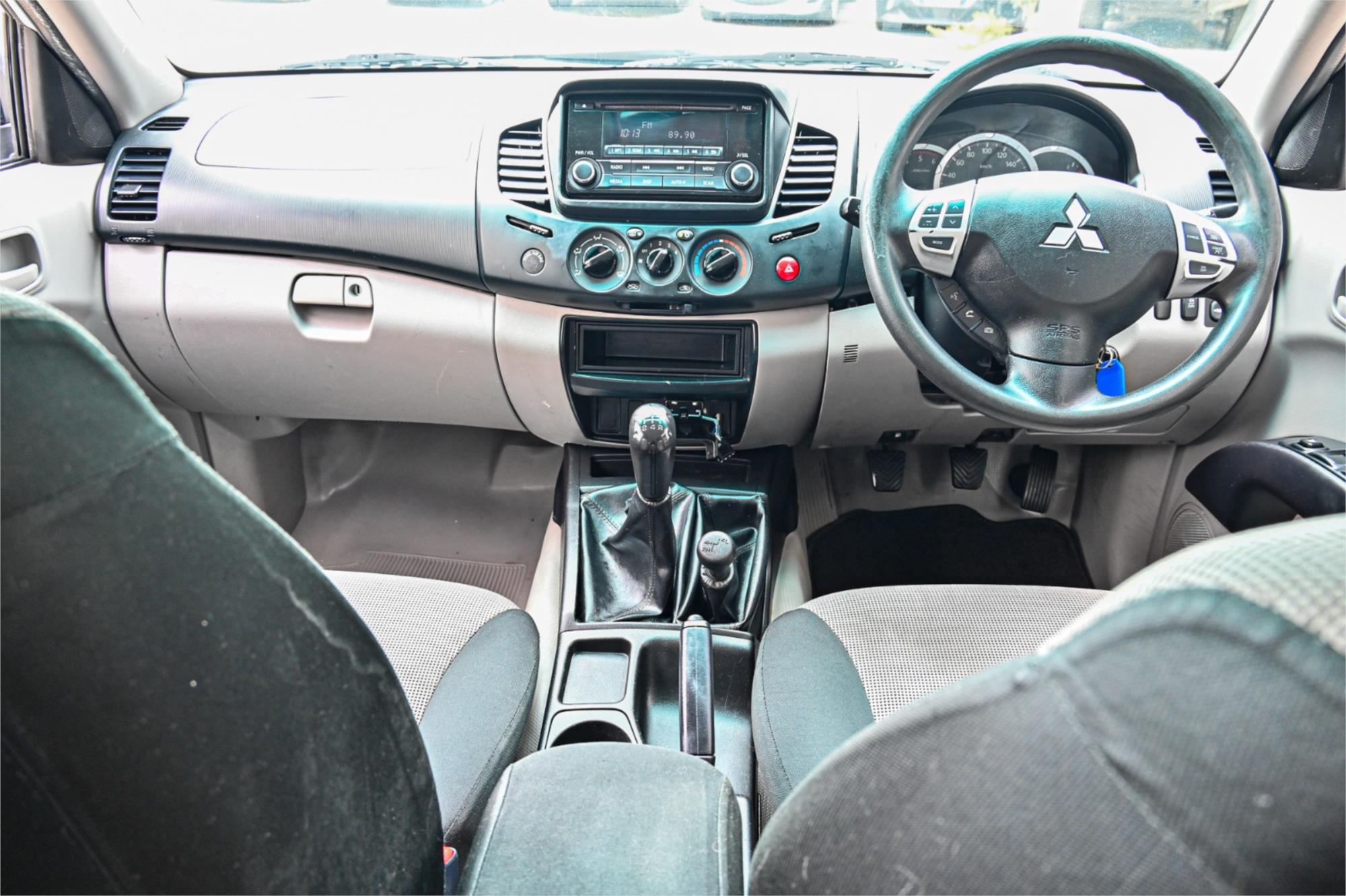 2014 MITSUBISHI TRITON MN MY14 UPDATE GLX (4x4) 5 SP MANUAL CLUB CAB UTILITY