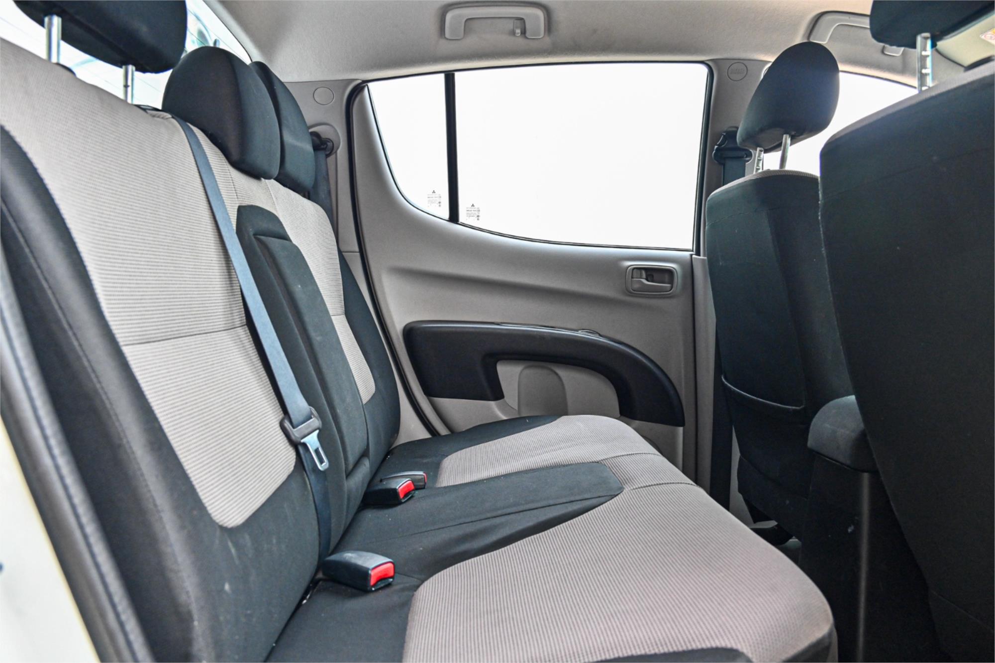 2014 MITSUBISHI TRITON MN MY14 UPDATE GLX (4x4) 5 SP MANUAL CLUB CAB UTILITY