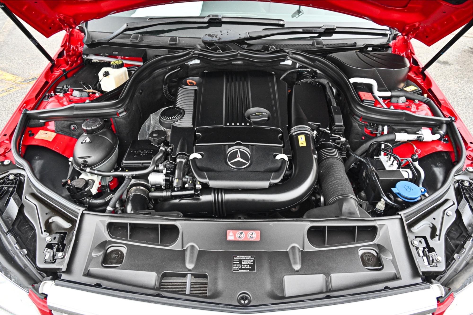 2013 MERCEDES-BENZ C200 W204 MY14 7 SP AUTOMATIC G-TRONIC 4D SEDAN
