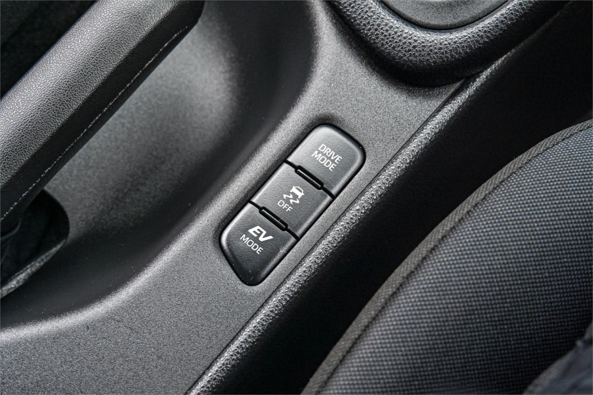2020 TOYOTA YARIS MXPH15 HYBRID G CONTINUOUS VARIABLE 5D HATCHBACK