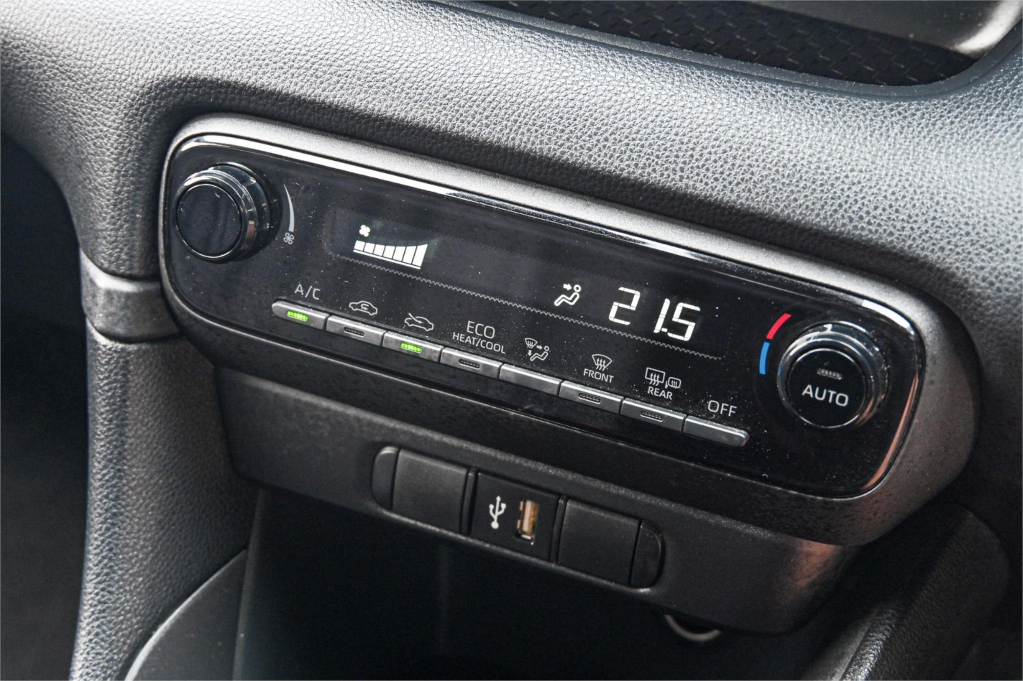 2020 TOYOTA YARIS MXPH15 HYBRID G CONTINUOUS VARIABLE 5D HATCHBACK