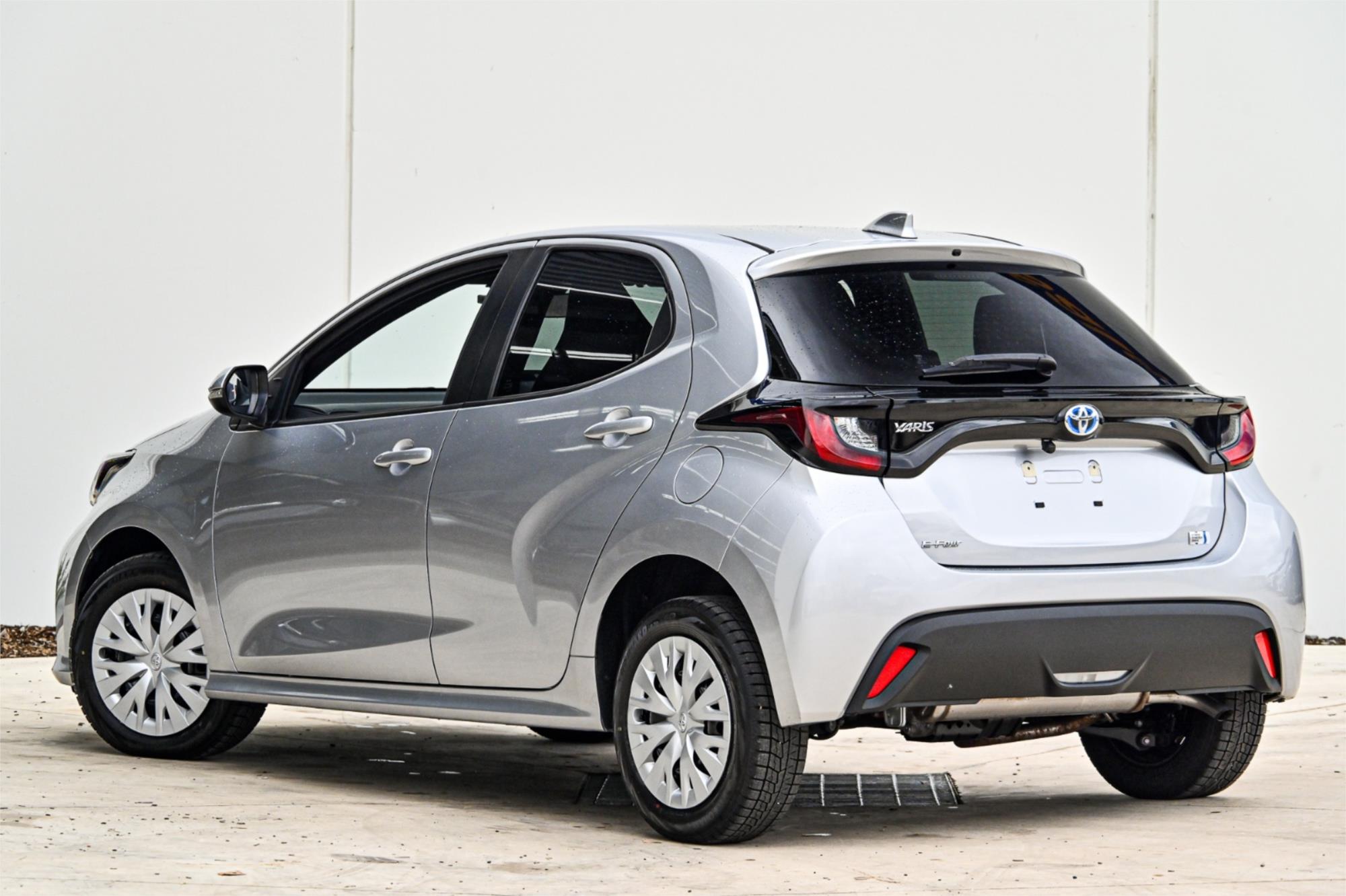 2020 TOYOTA YARIS MXPH15 HYBRID G CONTINUOUS VARIABLE 5D HATCHBACK