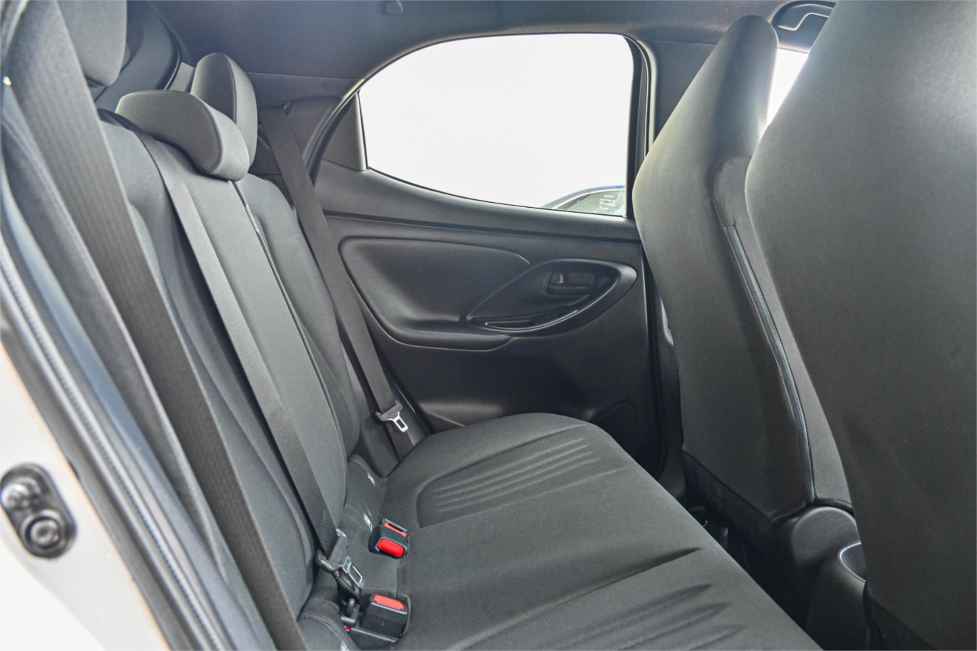 2020 TOYOTA YARIS MXPH15 HYBRID G CONTINUOUS VARIABLE 5D HATCHBACK
