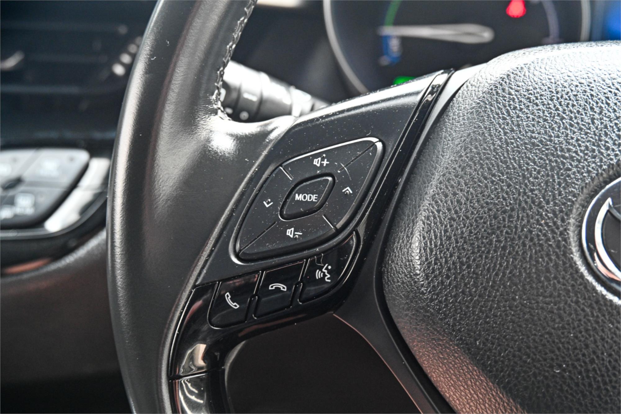 2018 TOYOTA C-HR HYBRID AUTOMATIC WAGON