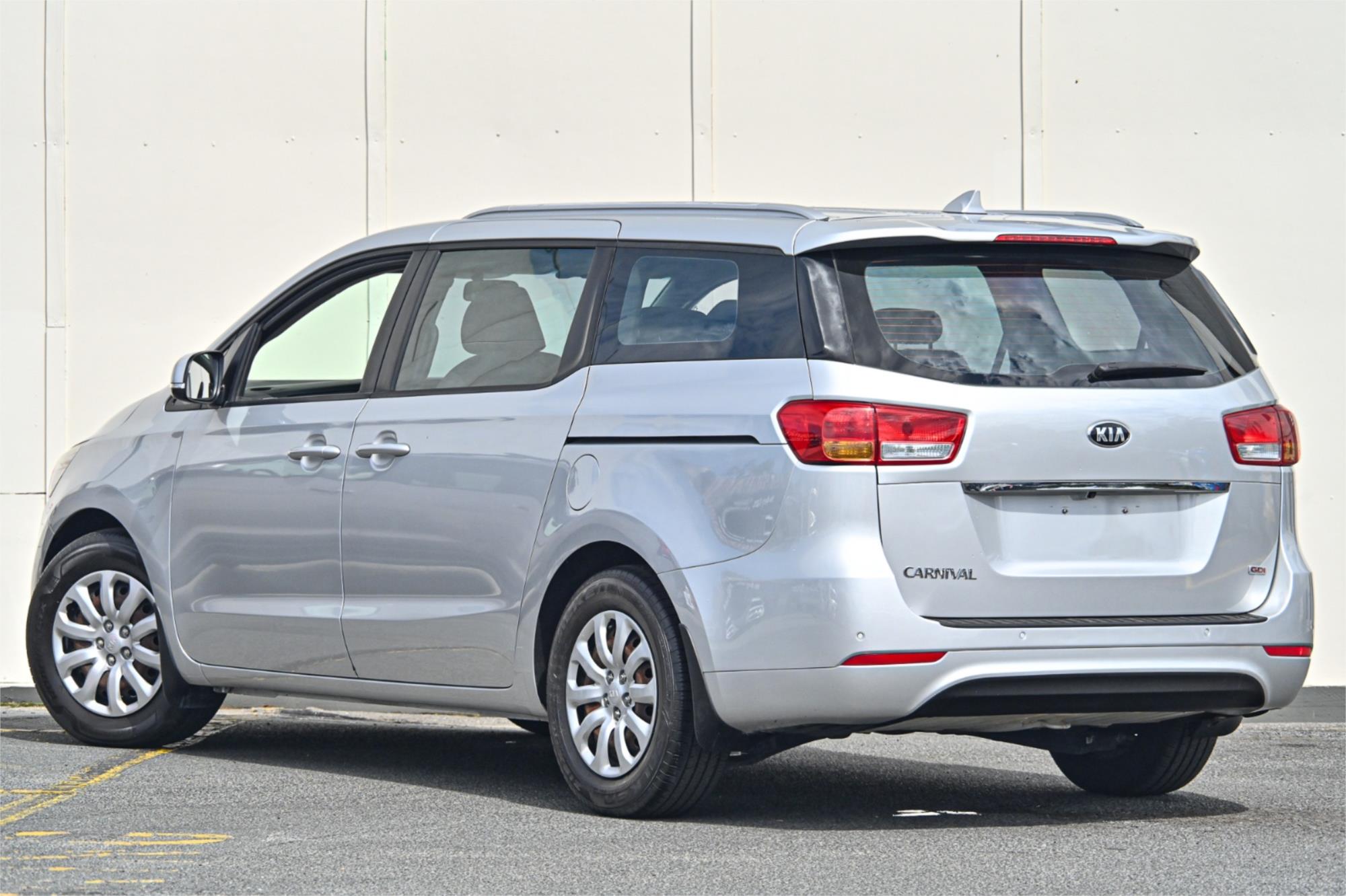 2018 KIA CARNIVAL YP PE MY19 S 8 SP AUTOMATIC 4D WAGON