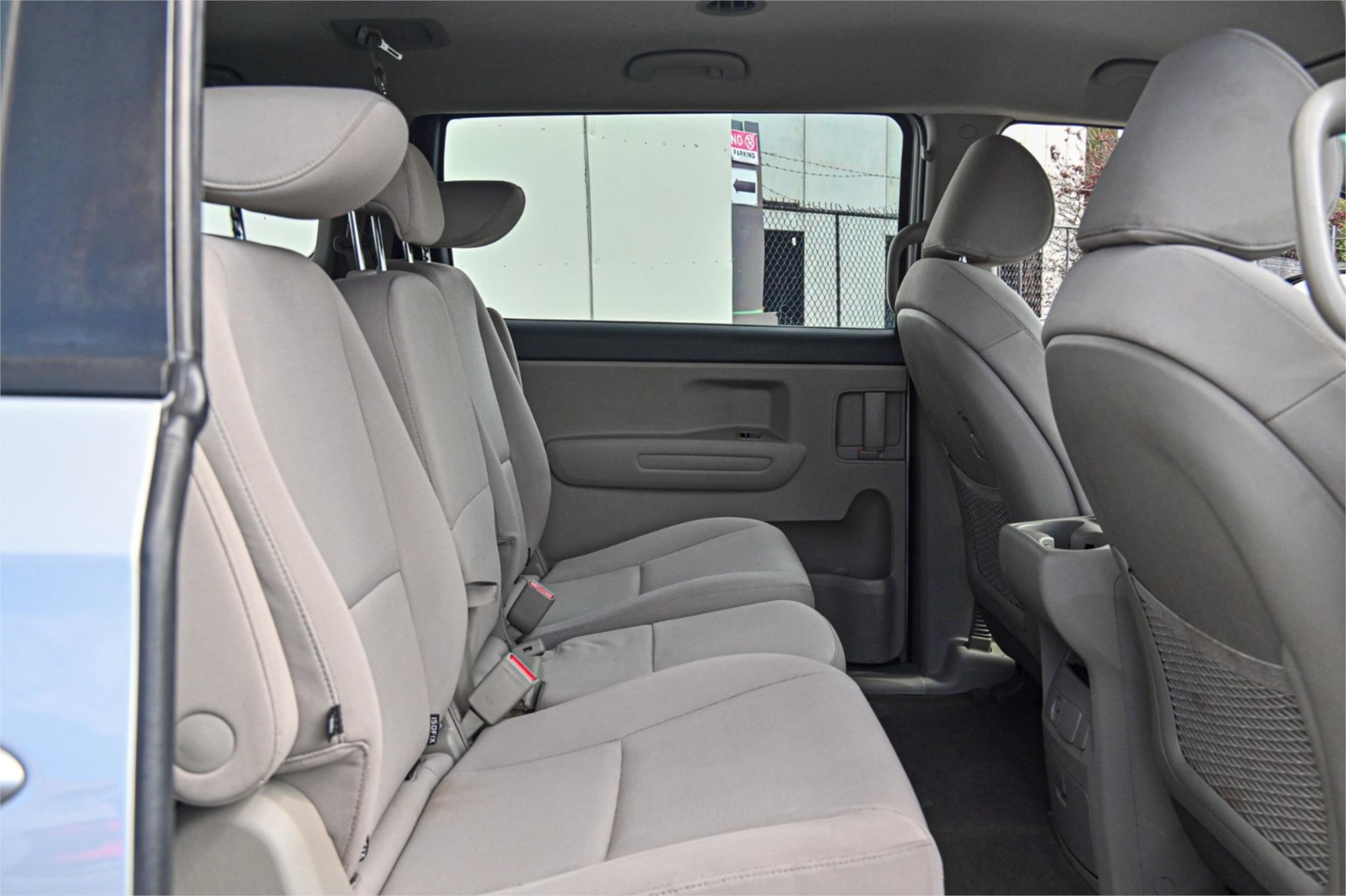 2018 KIA CARNIVAL YP PE MY19 S 8 SP AUTOMATIC 4D WAGON