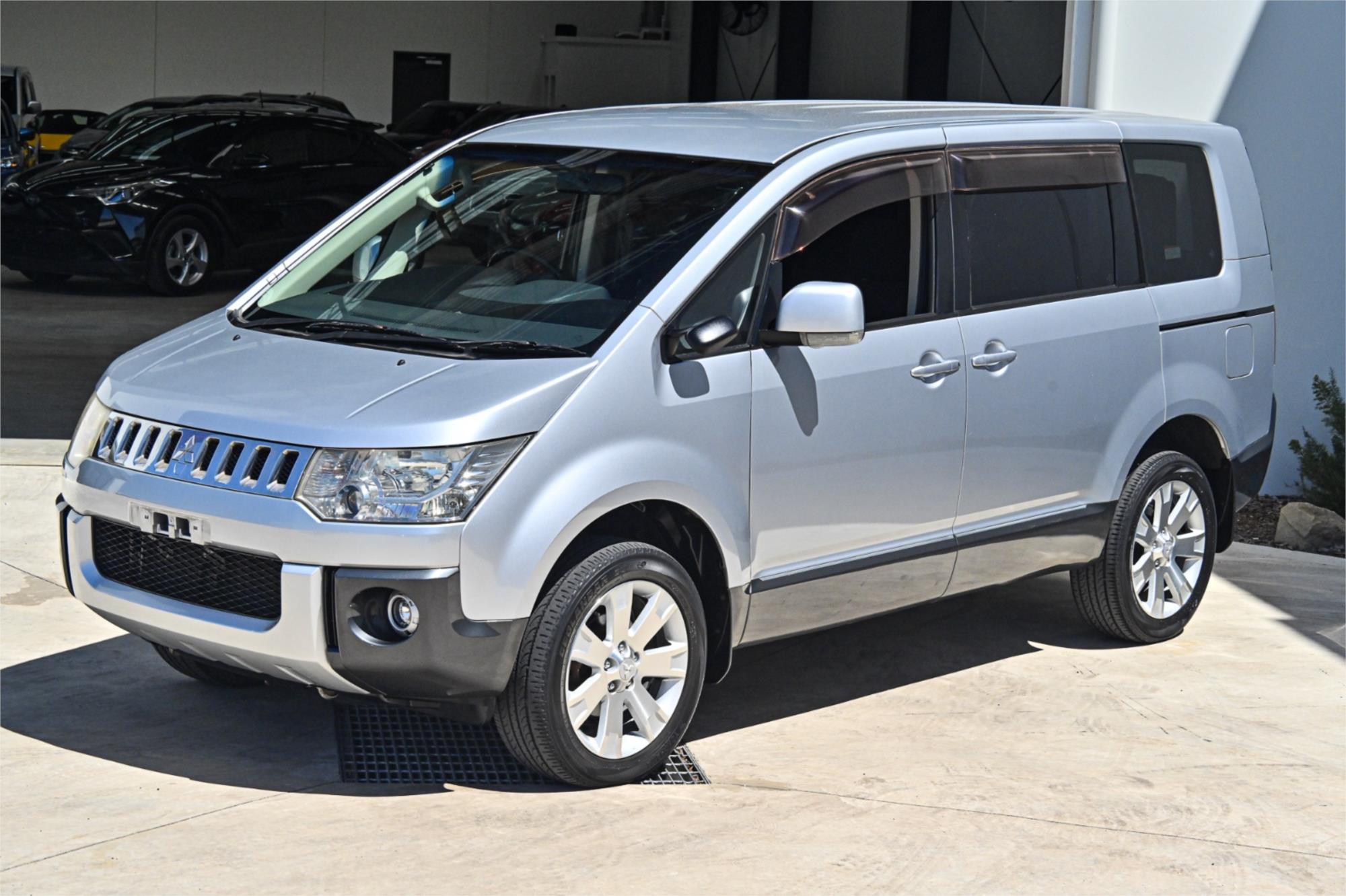 2011 MITSUBISHI DELICA CV5W D5 CONTINUOUS VARIABLE WAGON
