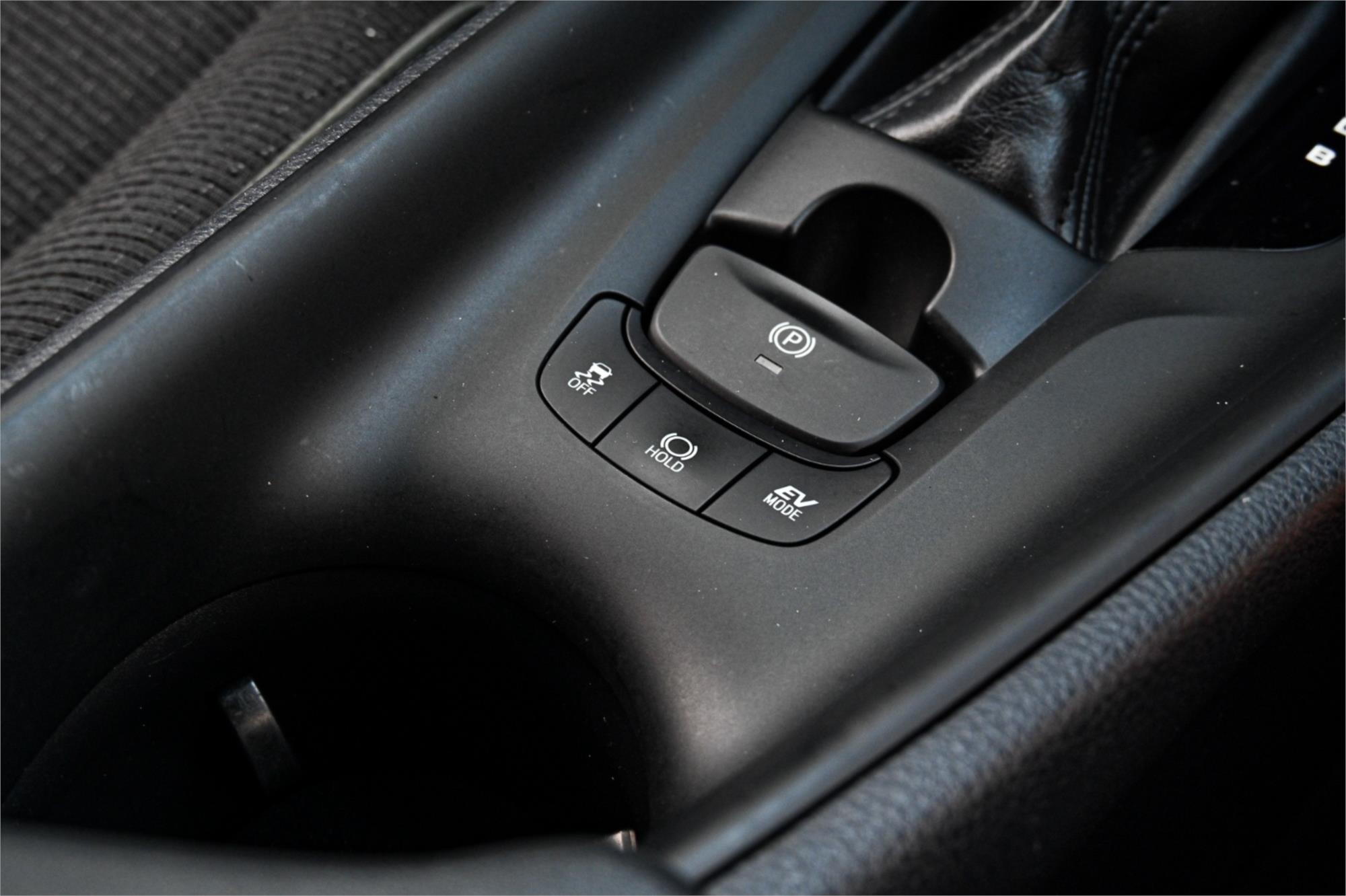 2018 TOYOTA C-HR NGX10R UPDATE (2WD) CONTINUOUS VARIABLE 4D WAGON