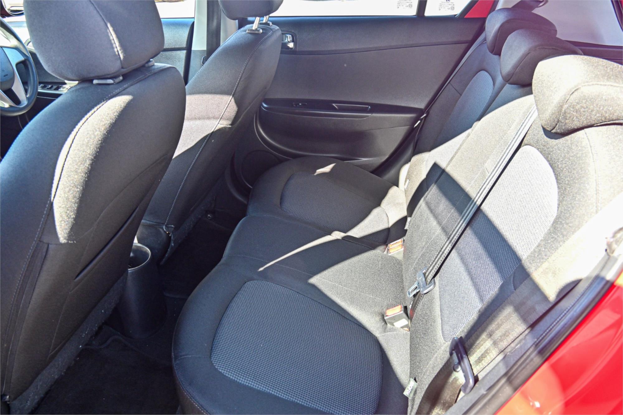 2013 HYUNDAI i20 PB MY12.5 ACTIVE 4 SP AUTOMATIC 3D HATCHBACK