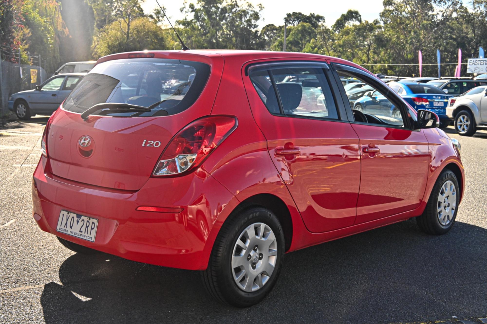2013 HYUNDAI i20 PB MY12.5 ACTIVE 4 SP AUTOMATIC 3D HATCHBACK