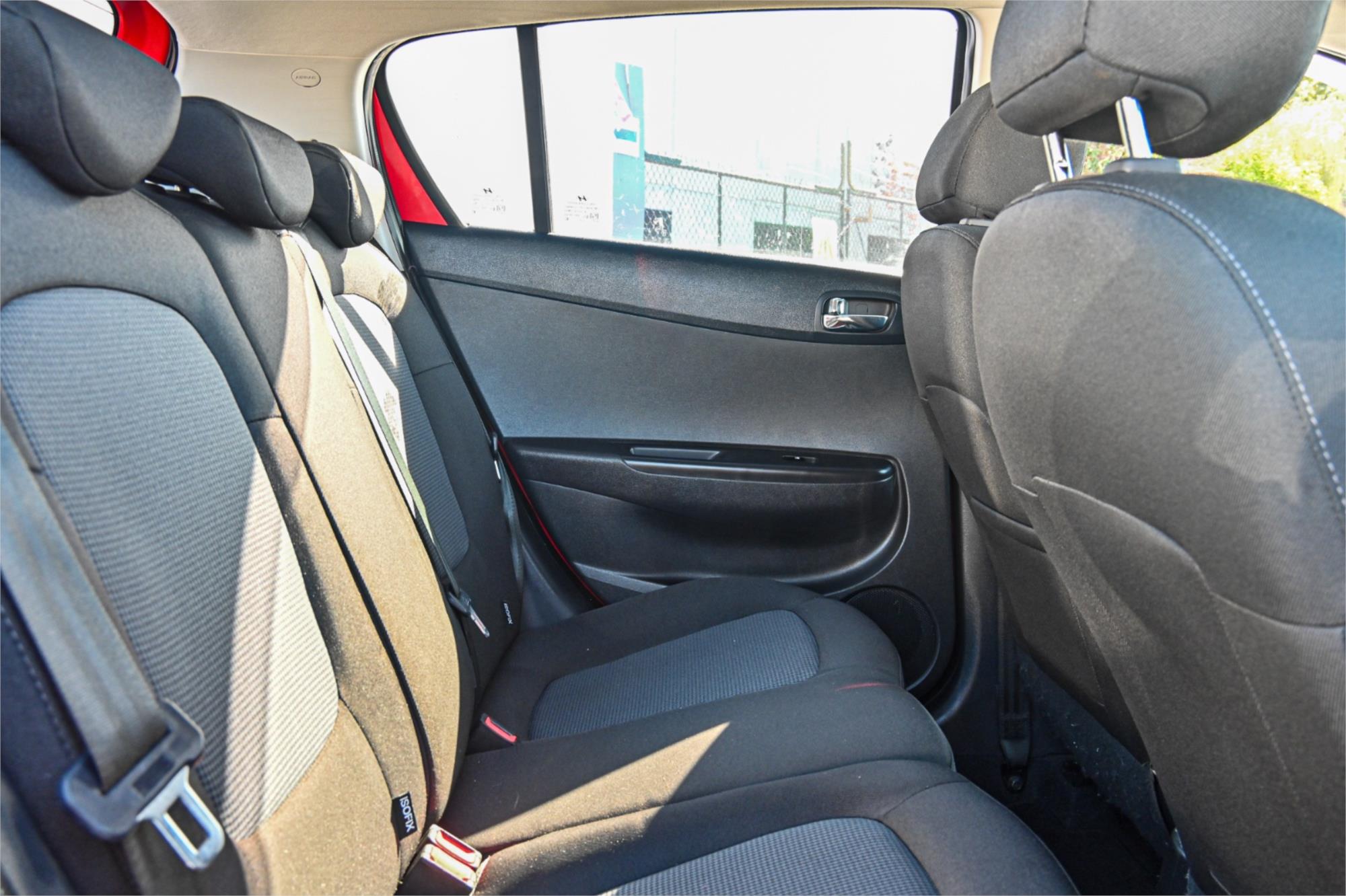 2013 HYUNDAI i20 PB MY12.5 ACTIVE 4 SP AUTOMATIC 3D HATCHBACK