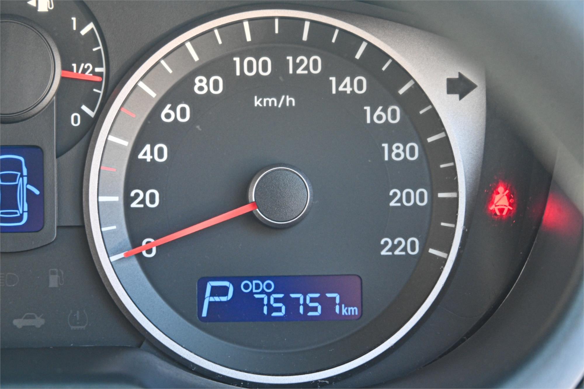 2013 HYUNDAI i20 PB MY12.5 ACTIVE 4 SP AUTOMATIC 3D HATCHBACK