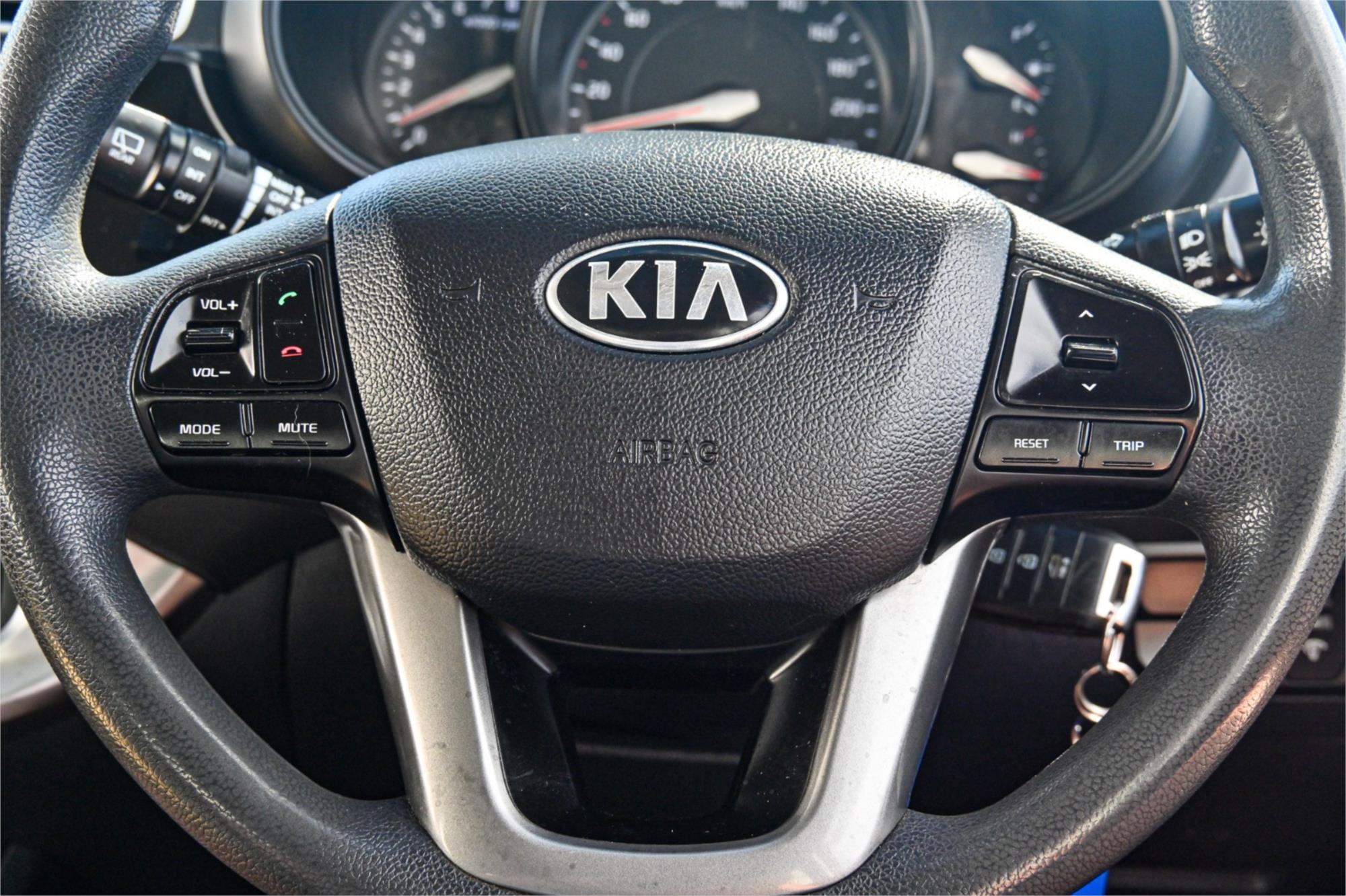 2016 KIA RIO UB MY16 SI 6 SP AUTOMATIC 5D HATCHBACK