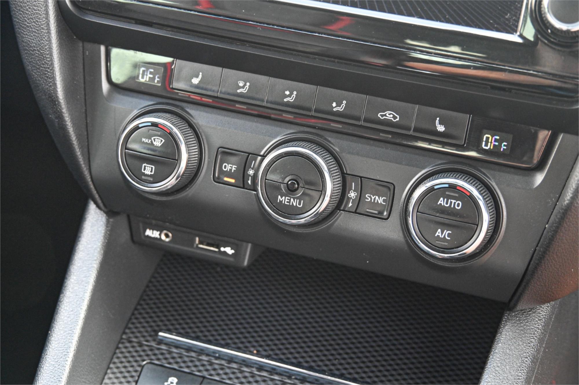 2015 SKODA OCTAVIA NE RS SPORTS AUTOMATIC DUAL CLUTCH LIFTBACK