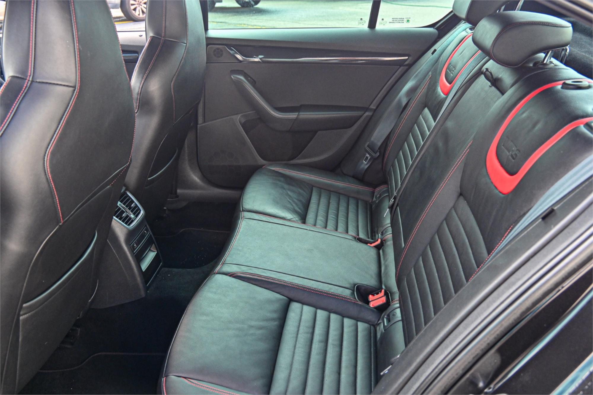 2015 SKODA OCTAVIA NE RS SPORTS AUTOMATIC DUAL CLUTCH LIFTBACK