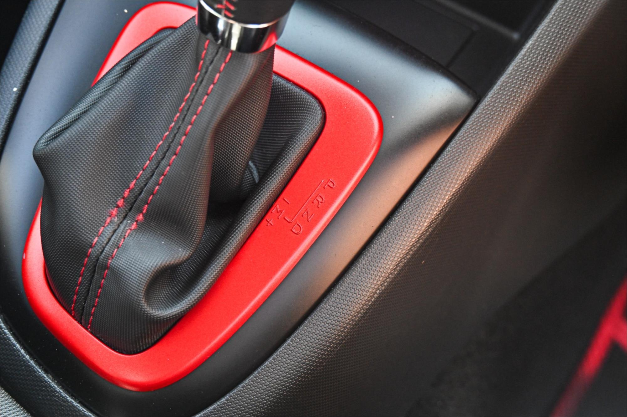 2015 RENAULT CLIO IV B98 R.S. 200 SPORTS AUTOMATIC DUAL CLUTCH HATCHBACK