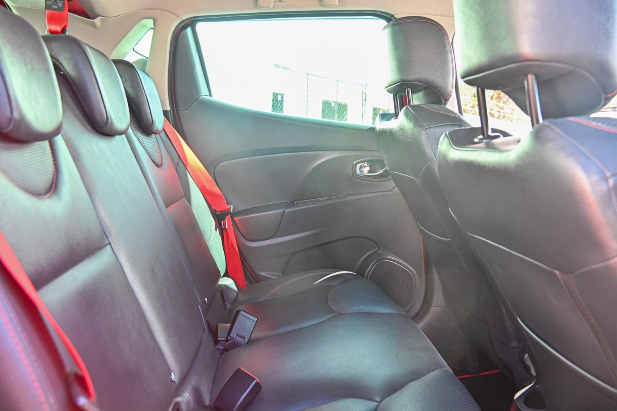 2015 RENAULT CLIO IV B98 R.S. 200 SPORTS AUTOMATIC DUAL CLUTCH HATCHBACK