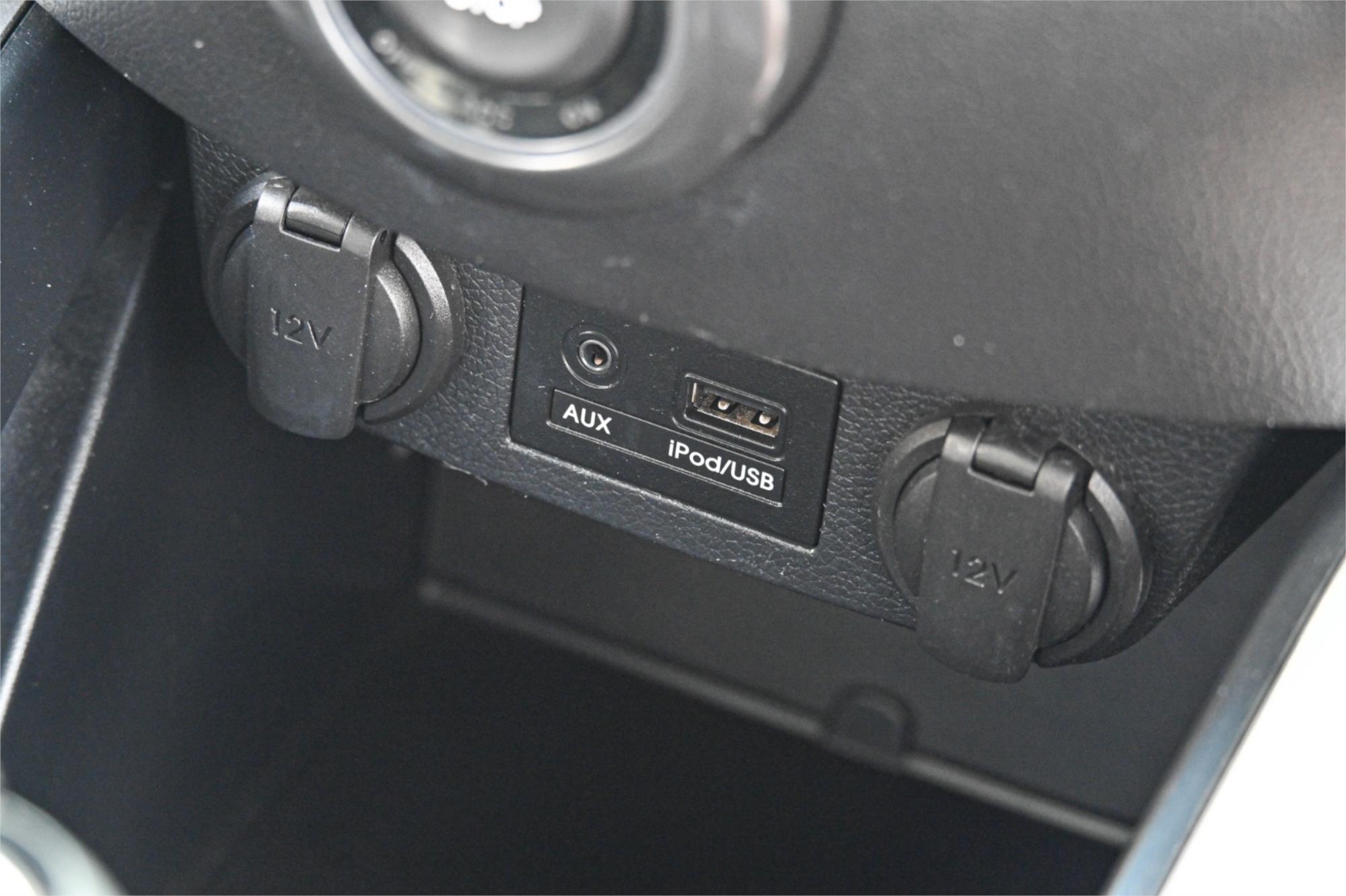 2013 HYUNDAI VELOSTER FS MY13 SR TURBO 6 SP MANUAL 3D COUPE