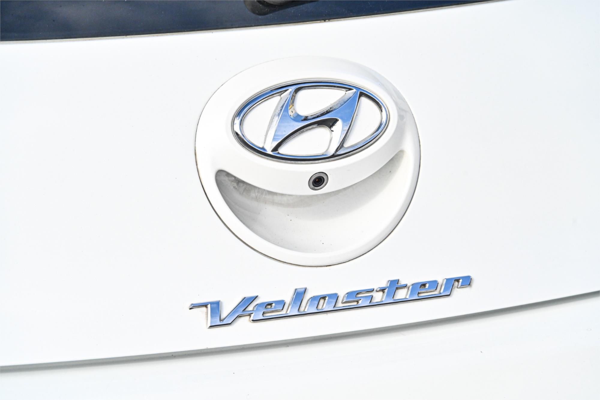 2013 HYUNDAI VELOSTER FS MY13 SR TURBO 6 SP MANUAL 3D COUPE