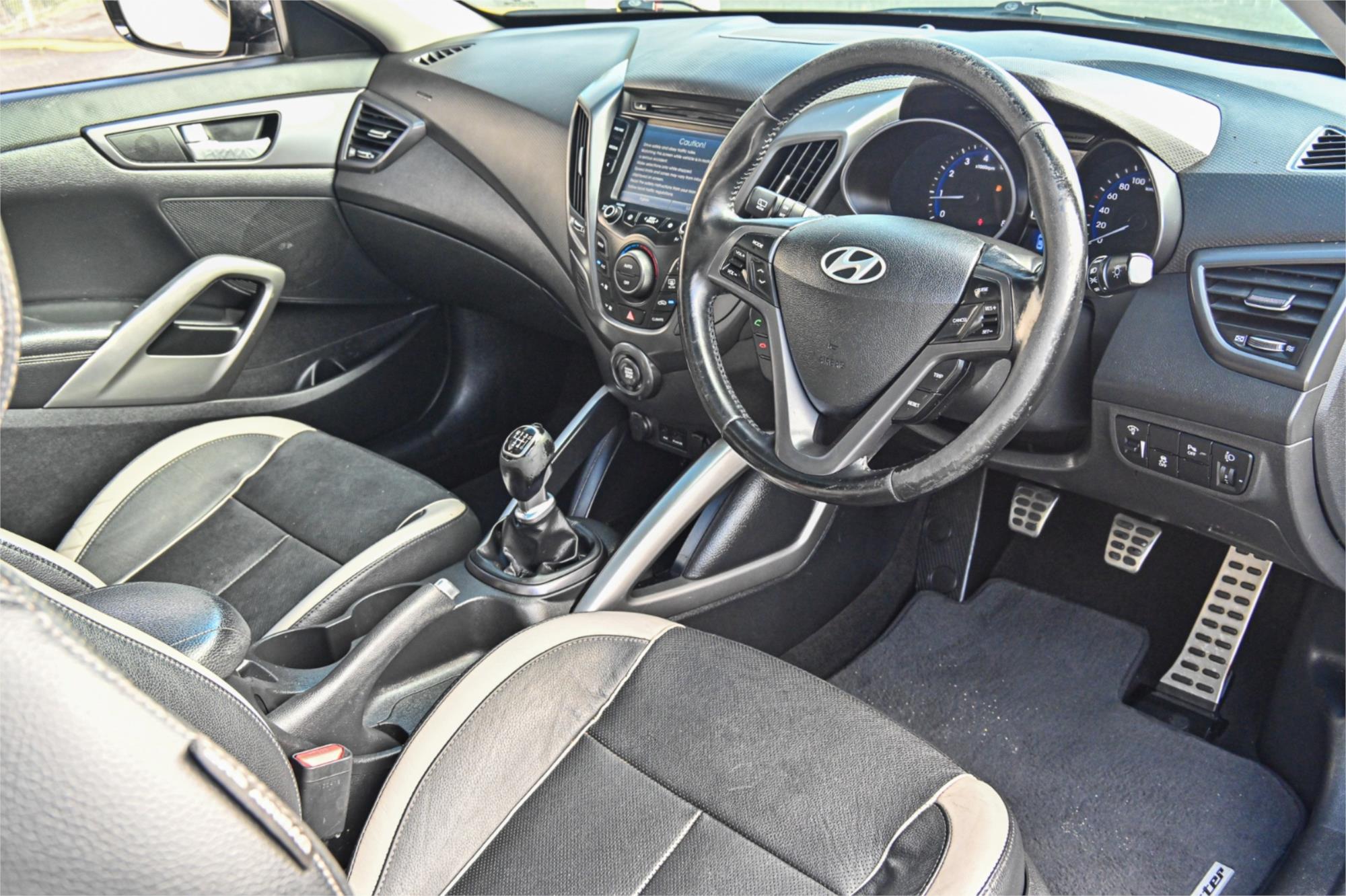2013 HYUNDAI VELOSTER FS MY13 SR TURBO 6 SP MANUAL 3D COUPE