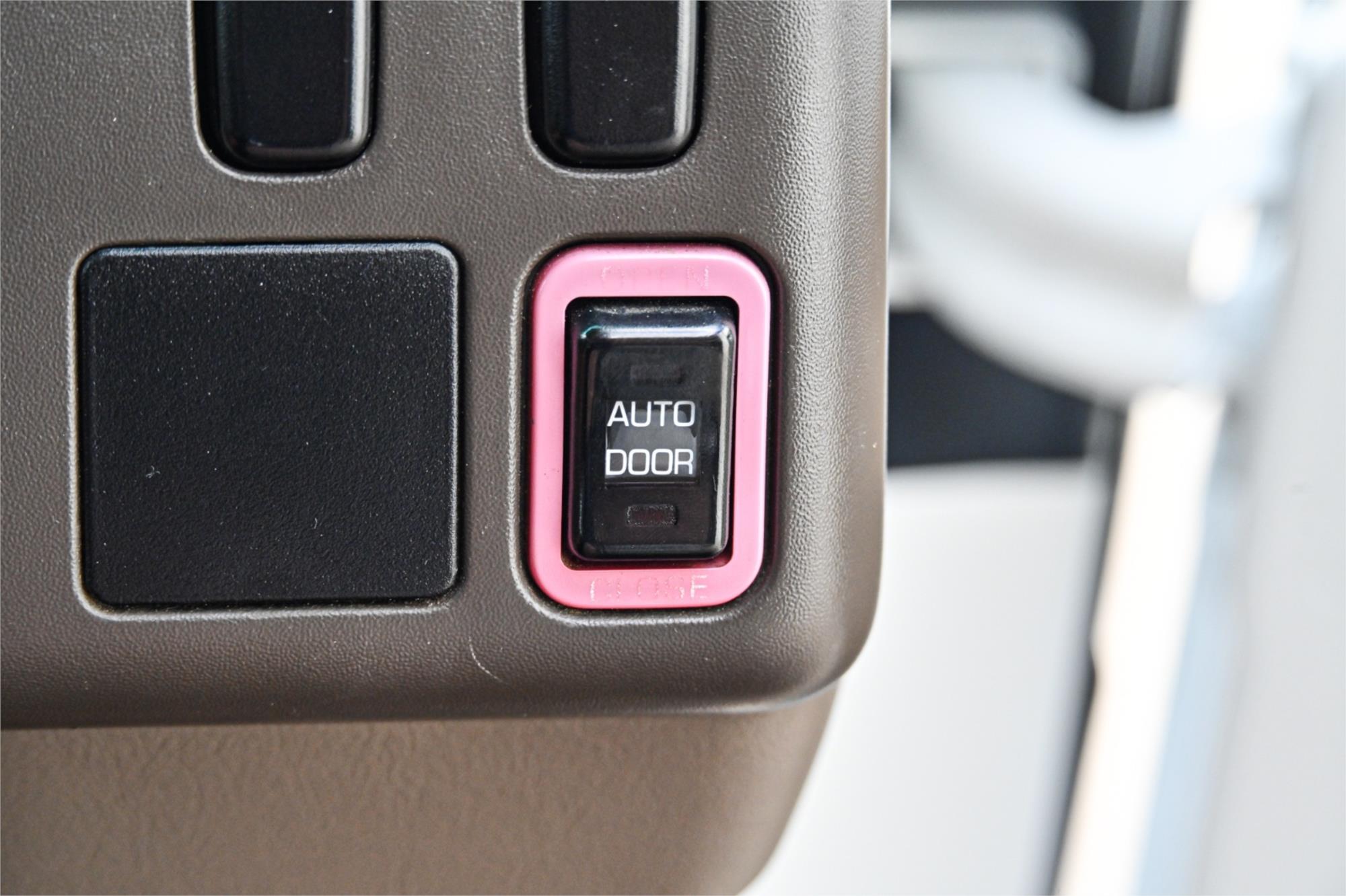 2018 MITSUBISHI FUSO ROSA BE64D DELUXE 6 SP AUTOMATIC BUS